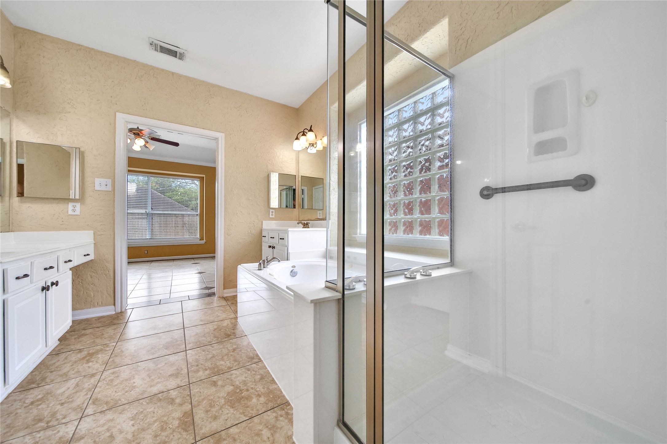 20790 Kenswick Park Drive Property Photo 17