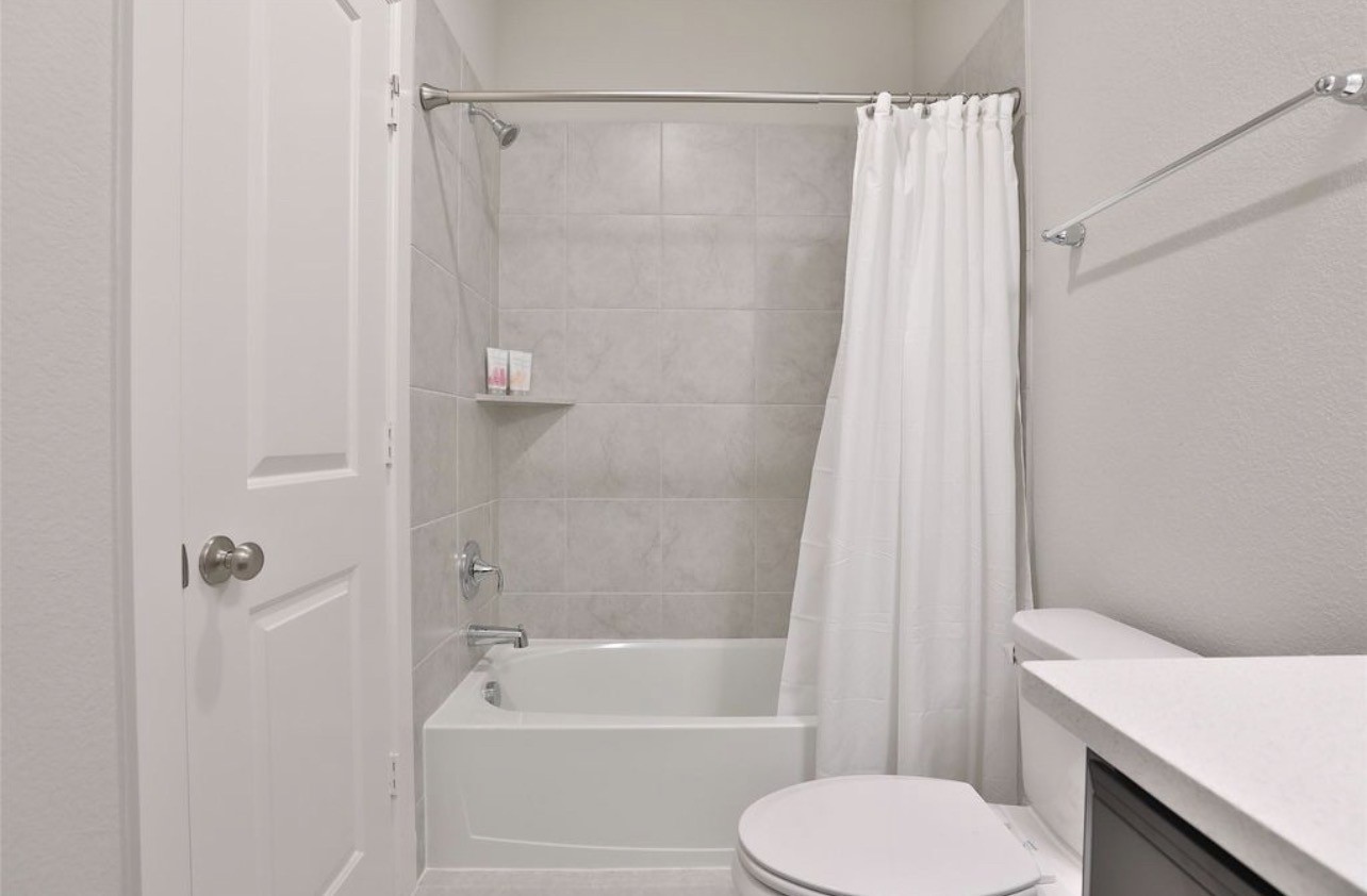 2206 Bridgeport Path Drive Property Photo 40
