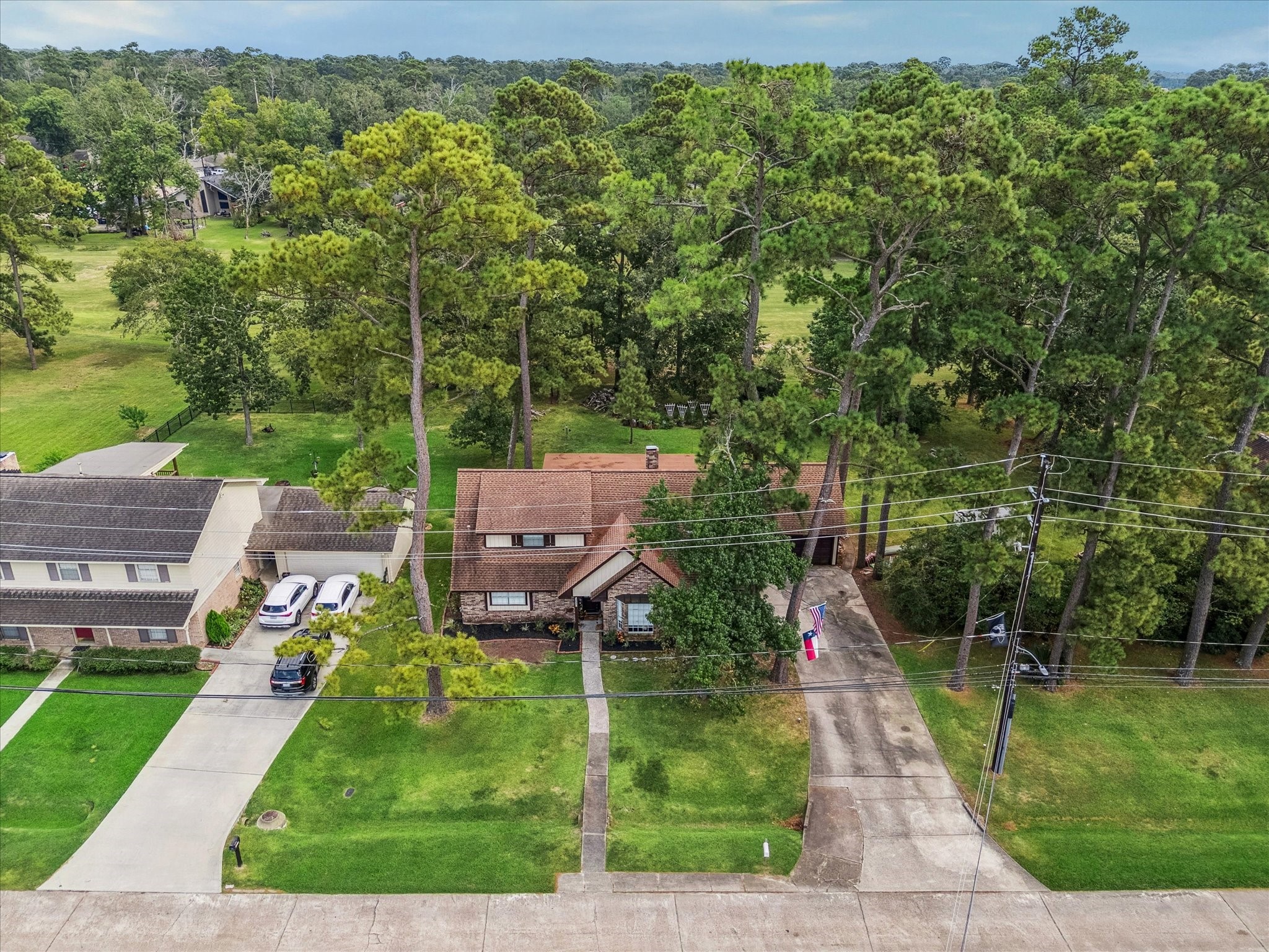 2031 White Feather Trail Property Photo 4