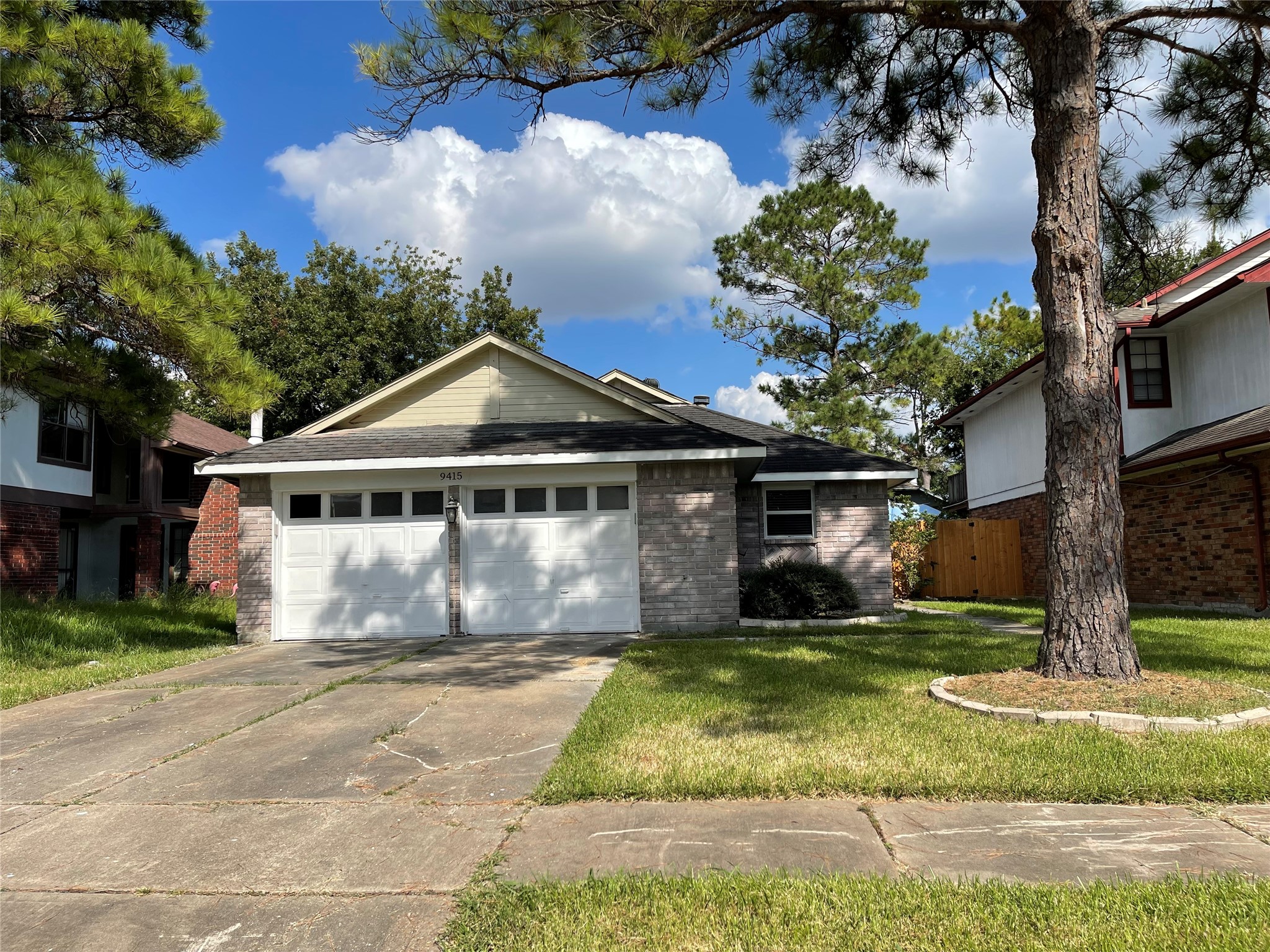 9415 Westacre Place Property Photo 2