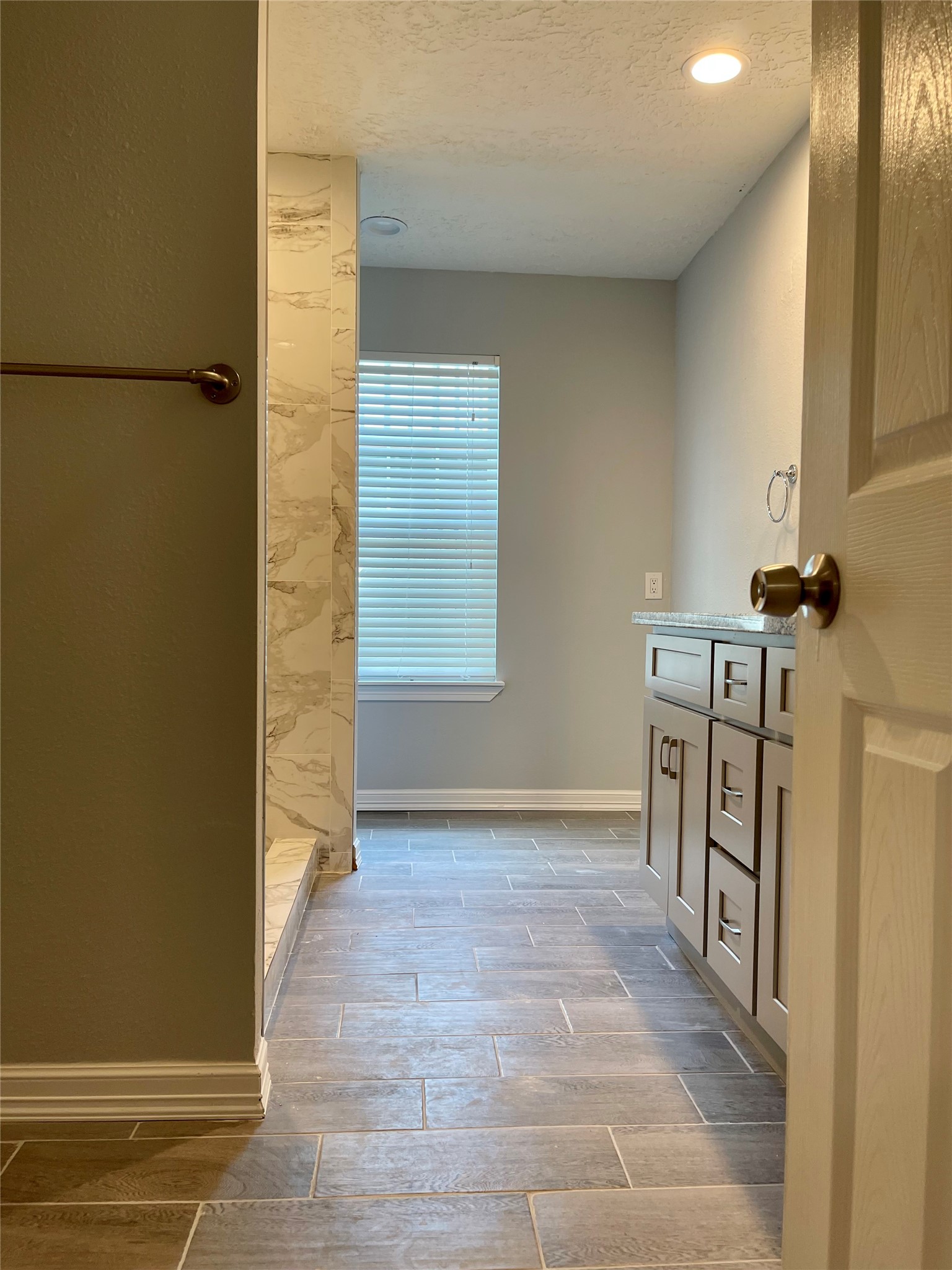 9415 Westacre Place Property Photo 17