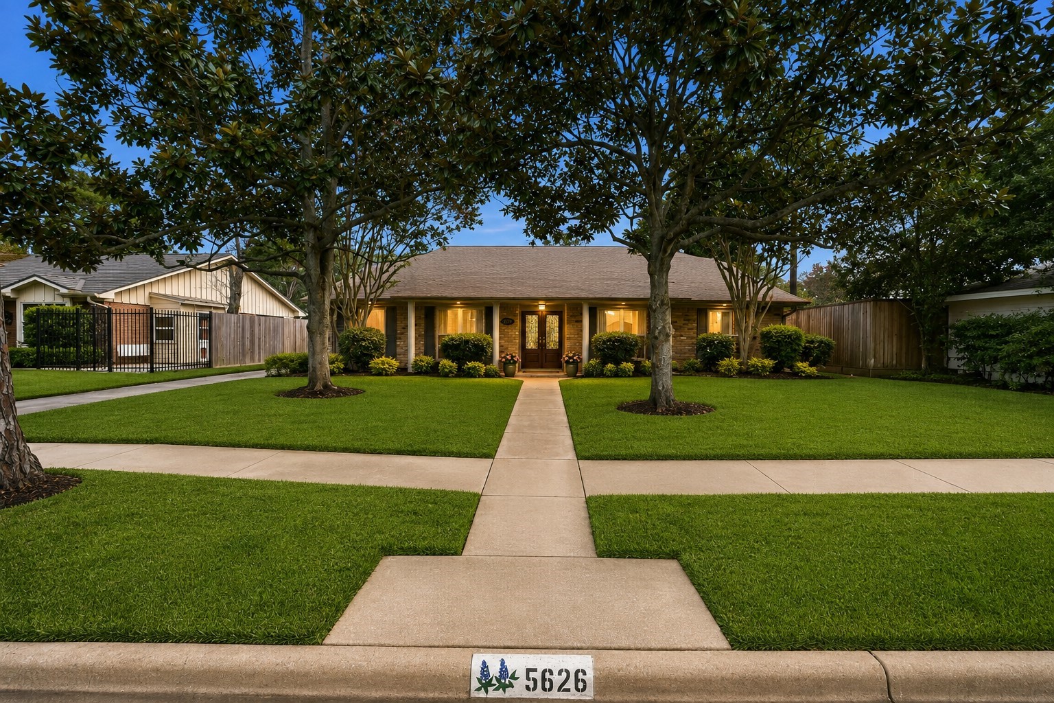 5626 Hummingbird Street Property Photo 1