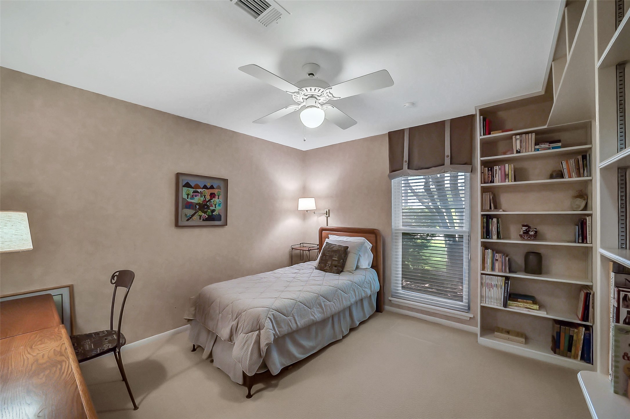 5626 Hummingbird Street Property Photo 24