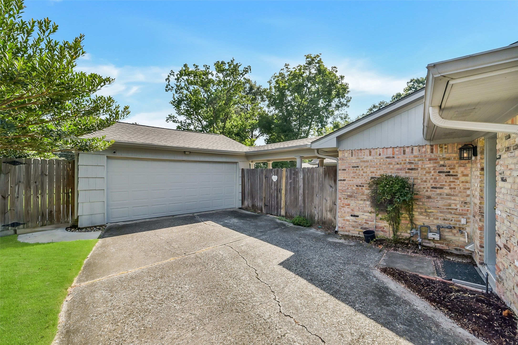 5626 Hummingbird Street Property Photo 28