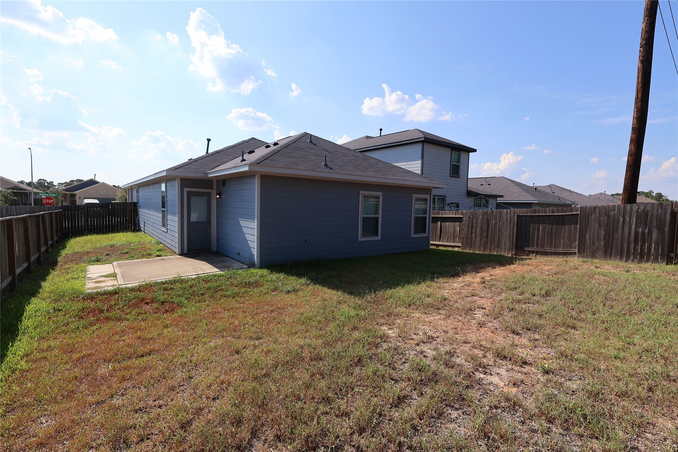 25718 Boxwood Hedge Lane Property Photo 13