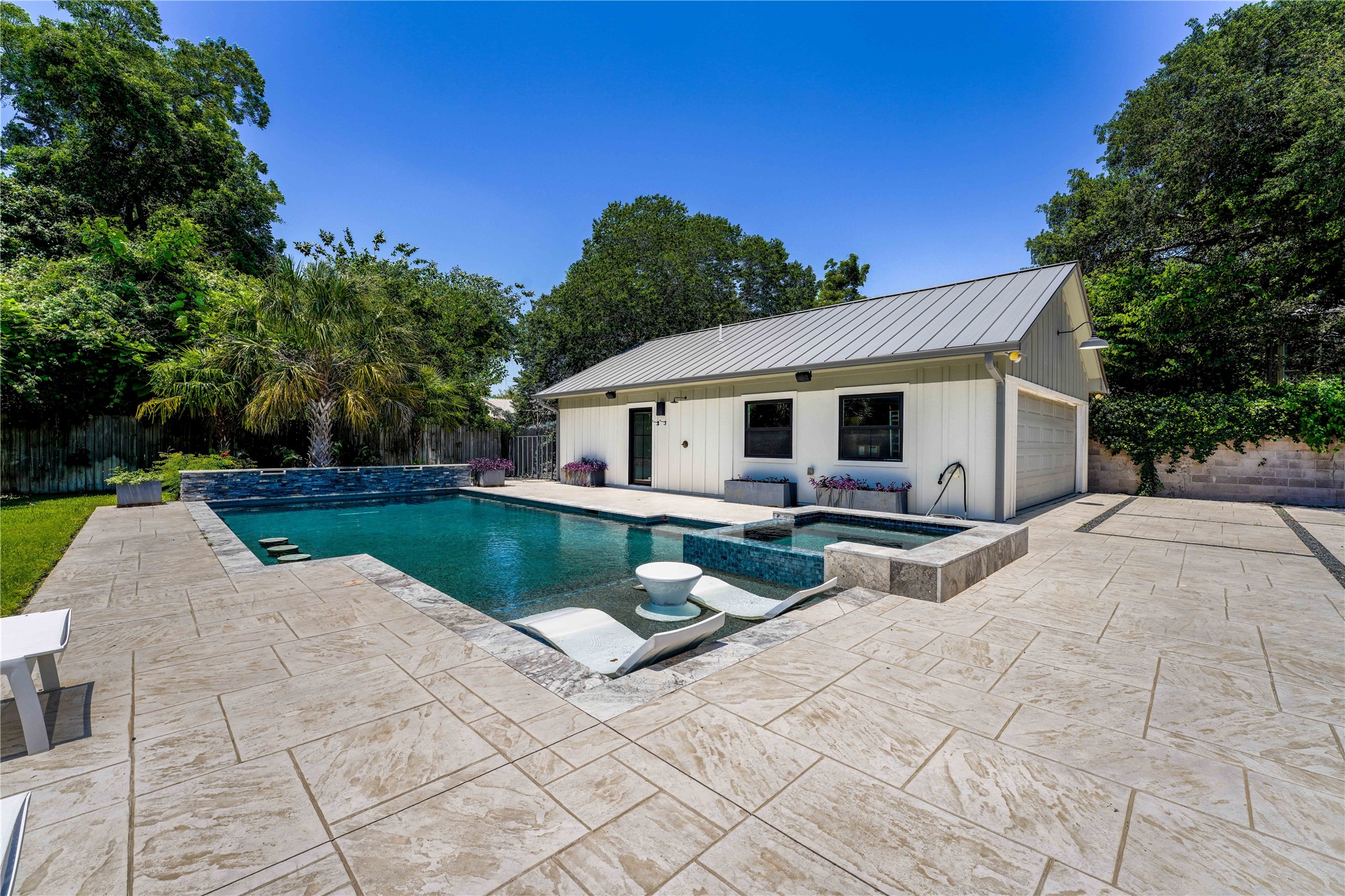 1124 Bowie Street Property Photo 25