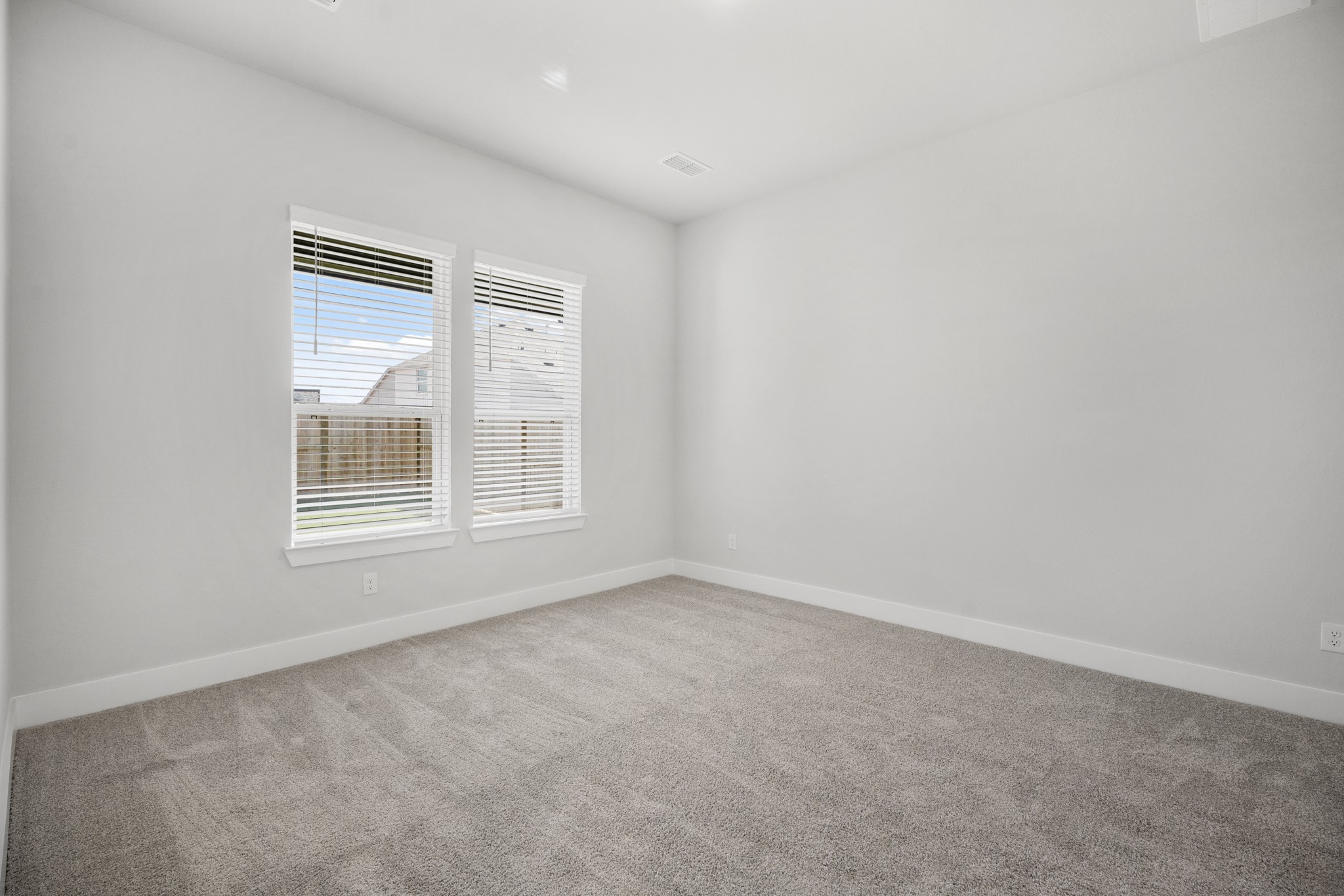 10231 Van Gogh Court Property Photo 8