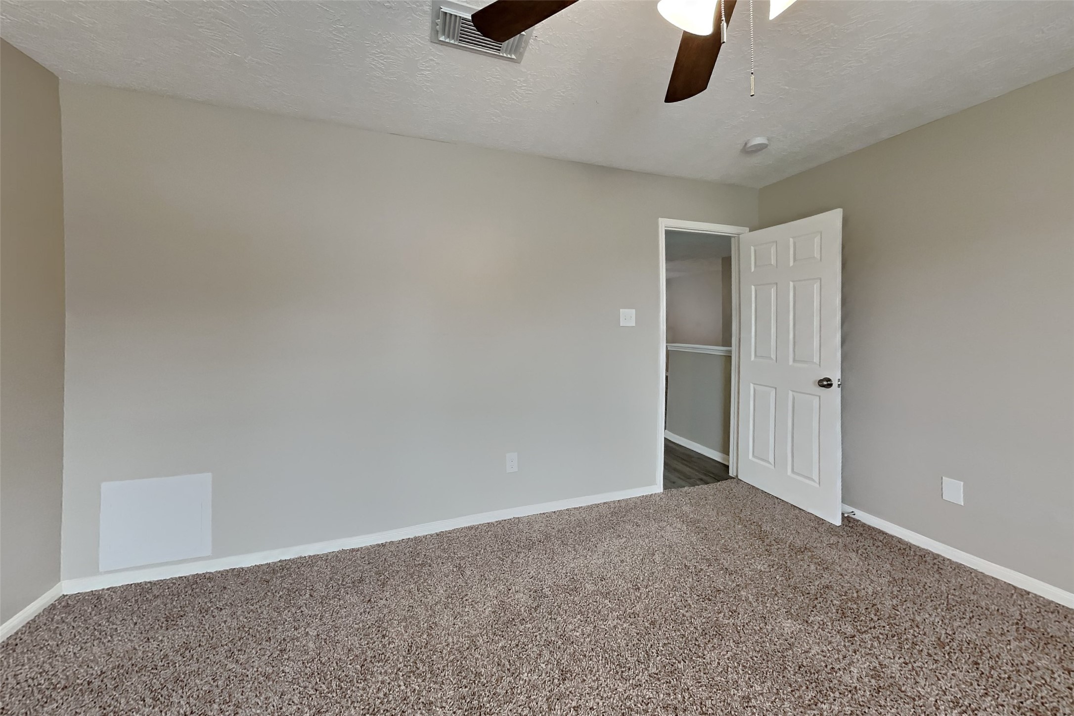 21884 Whispering Forest Drive Property Photo 12