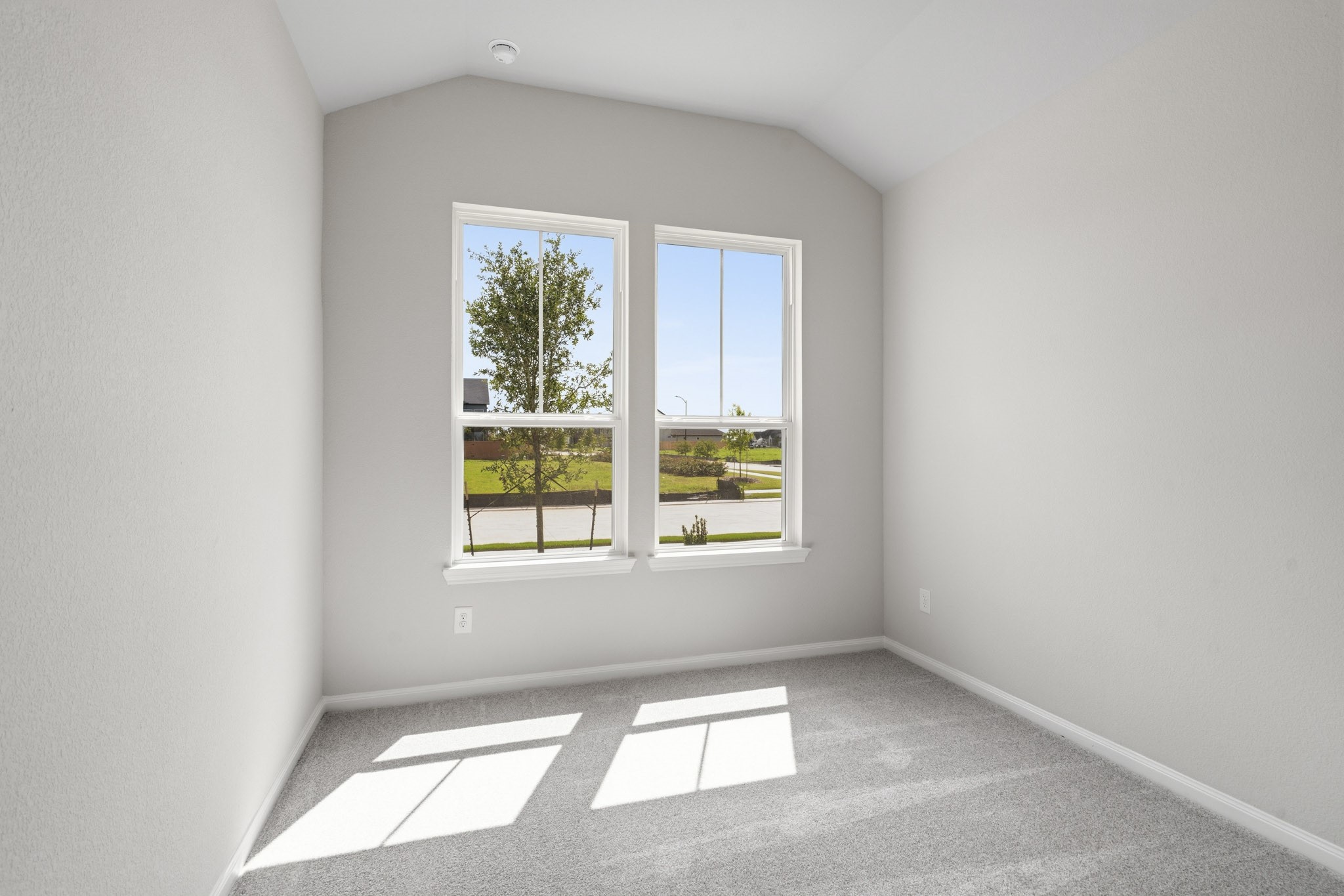 6407 Haltwhistle Lane Property Photo 9