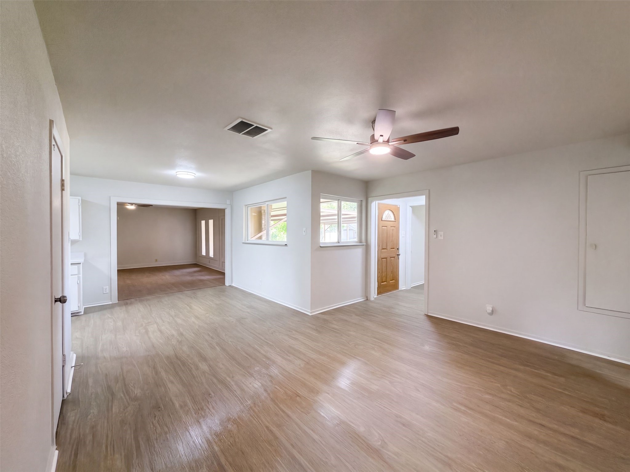 7706 Marinette Drive Property Photo 3