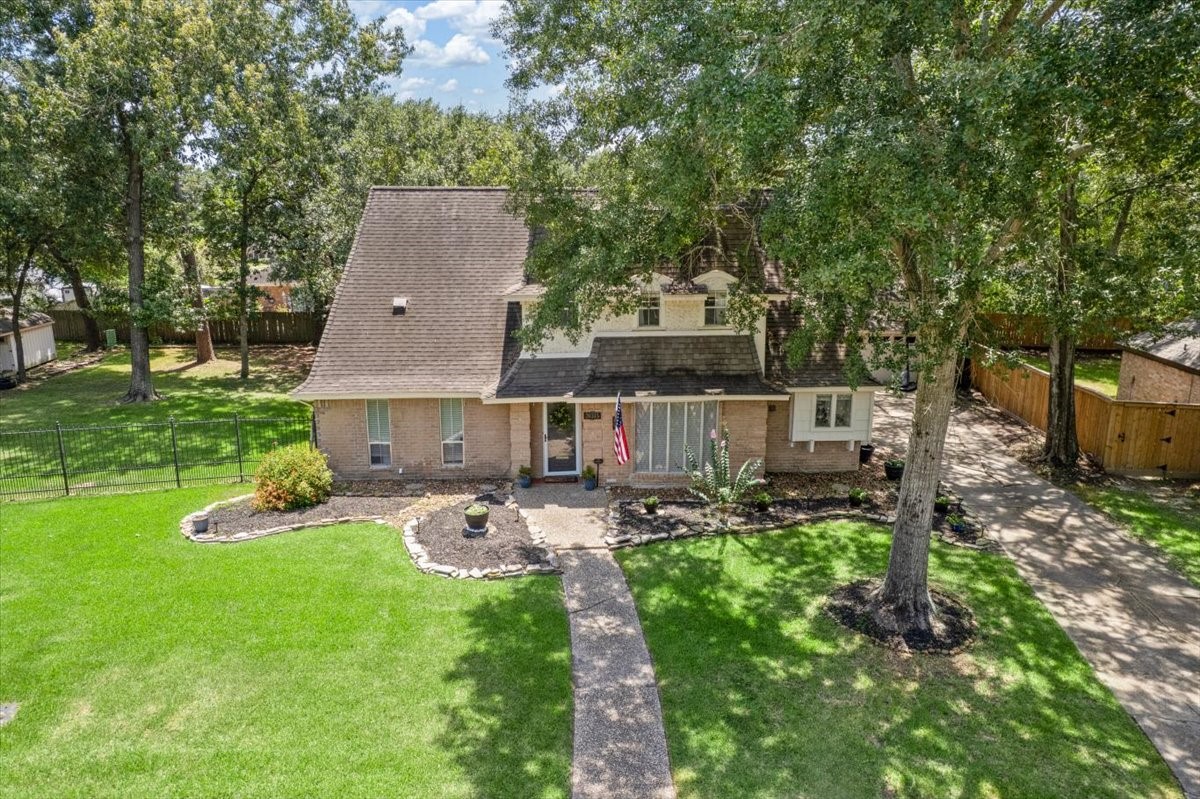 20315 Arrow Cove Drive Property Photo 1
