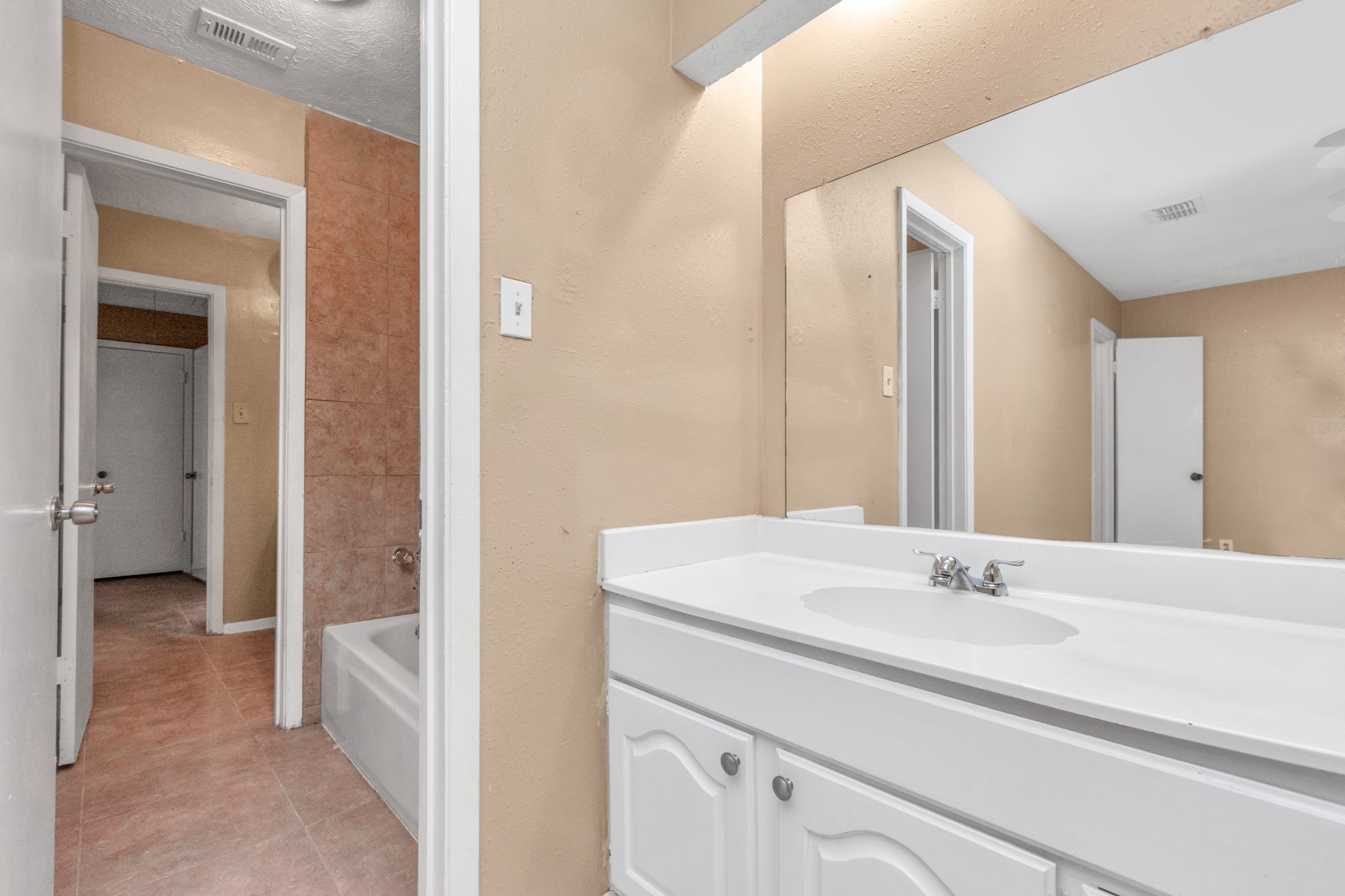 1315 Twining Oaks Lane Property Photo 11