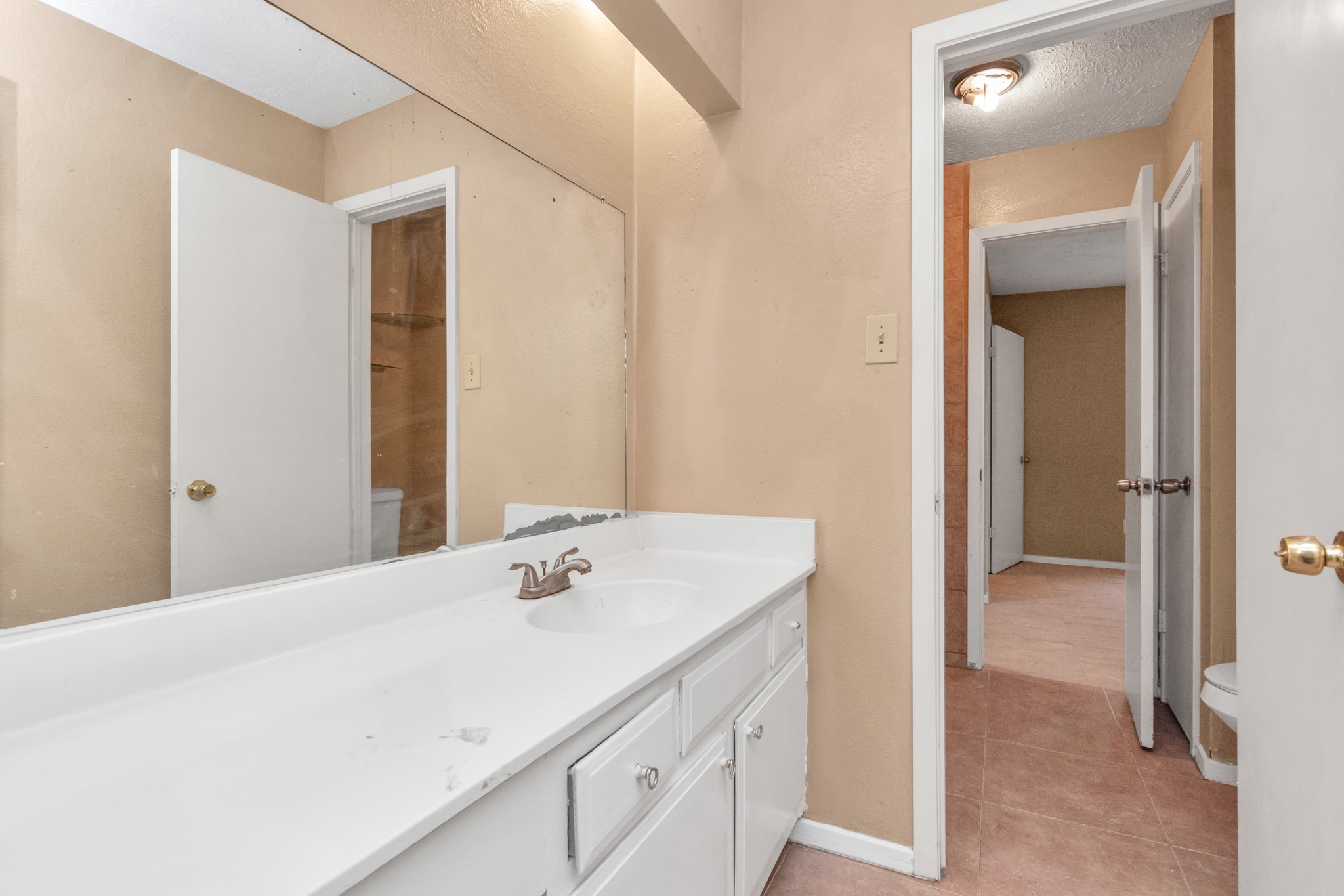 1315 Twining Oaks Lane Property Photo 12