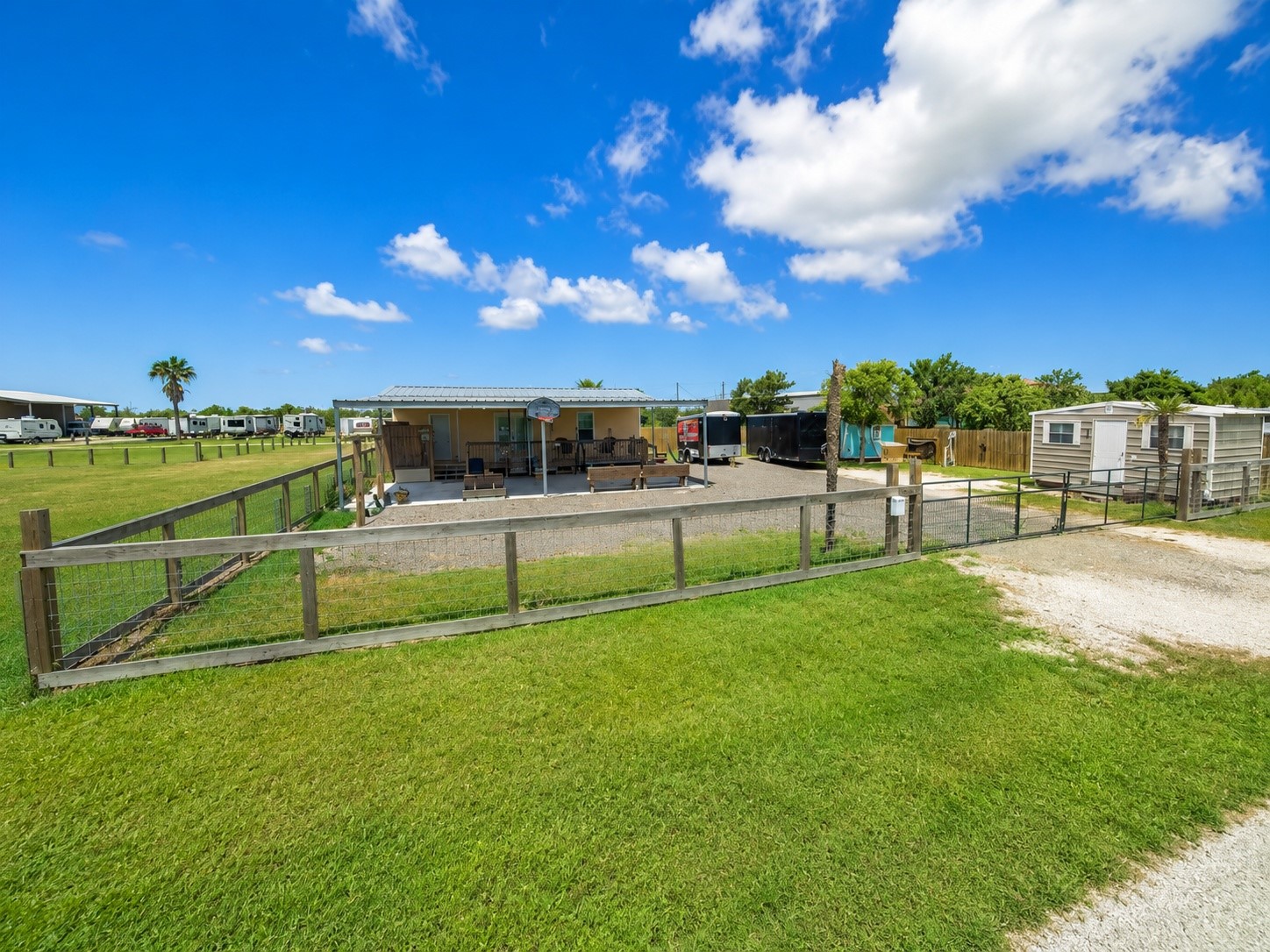 1025 N Jack Road Property Photo 4