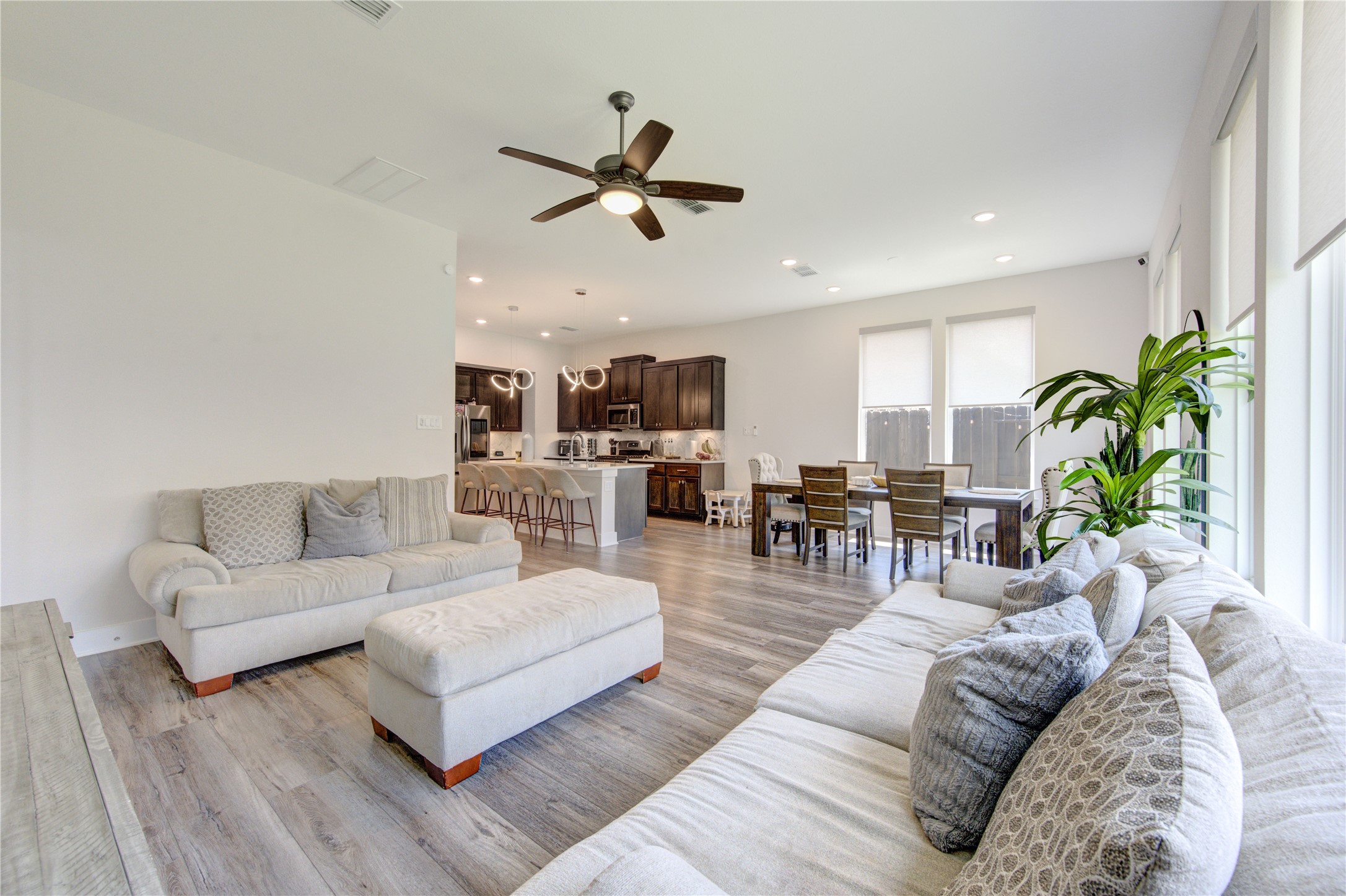 26306 Camden Canyon Avenue Property Photo 3