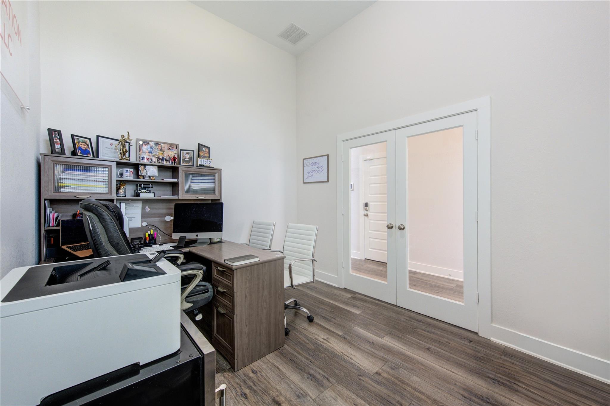 26306 Camden Canyon Avenue Property Photo 15