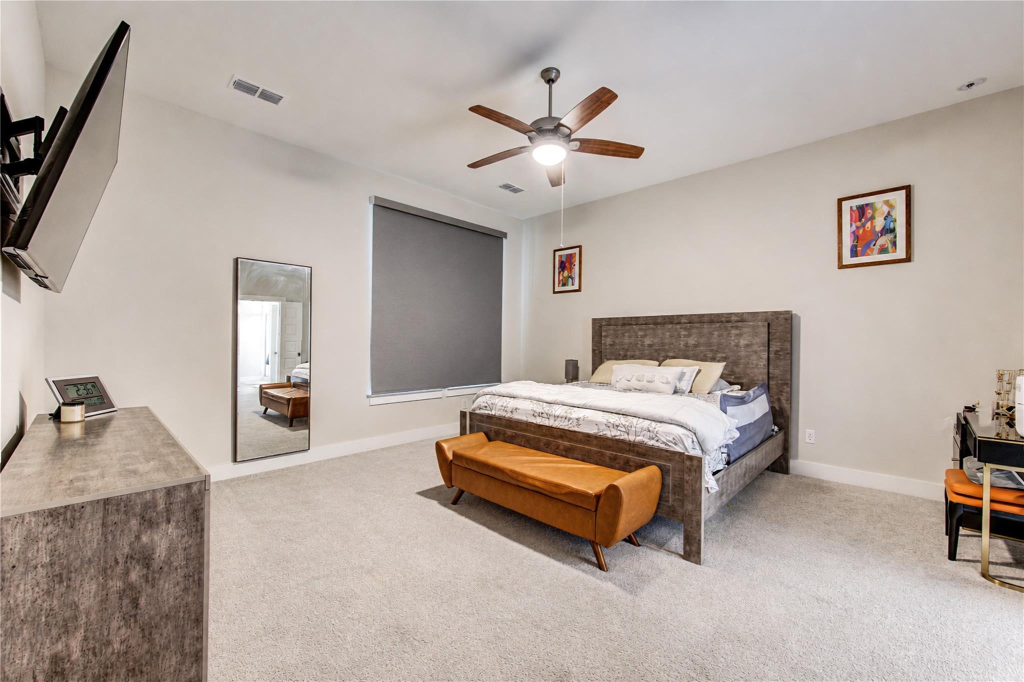 26306 Camden Canyon Avenue Property Photo 19