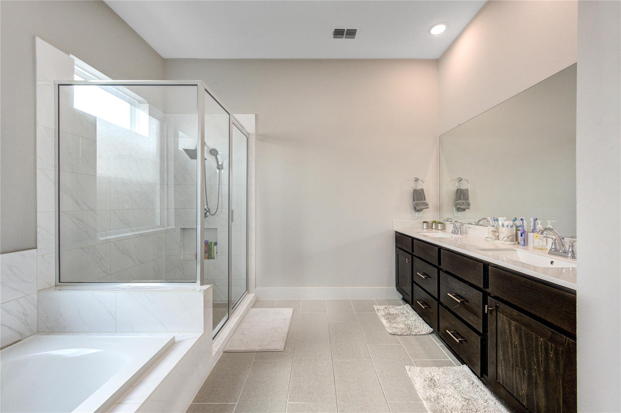 26306 Camden Canyon Avenue Property Photo 20