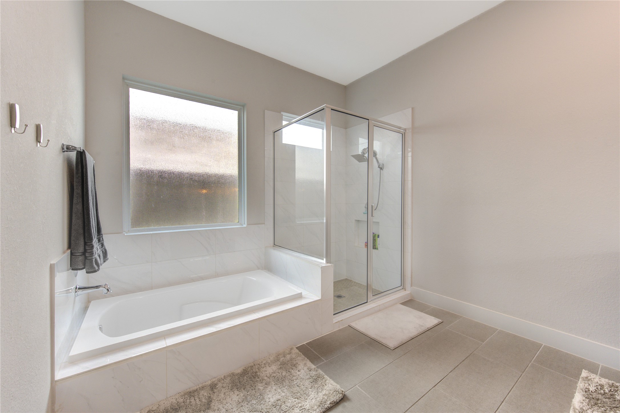 26306 Camden Canyon Avenue Property Photo 22