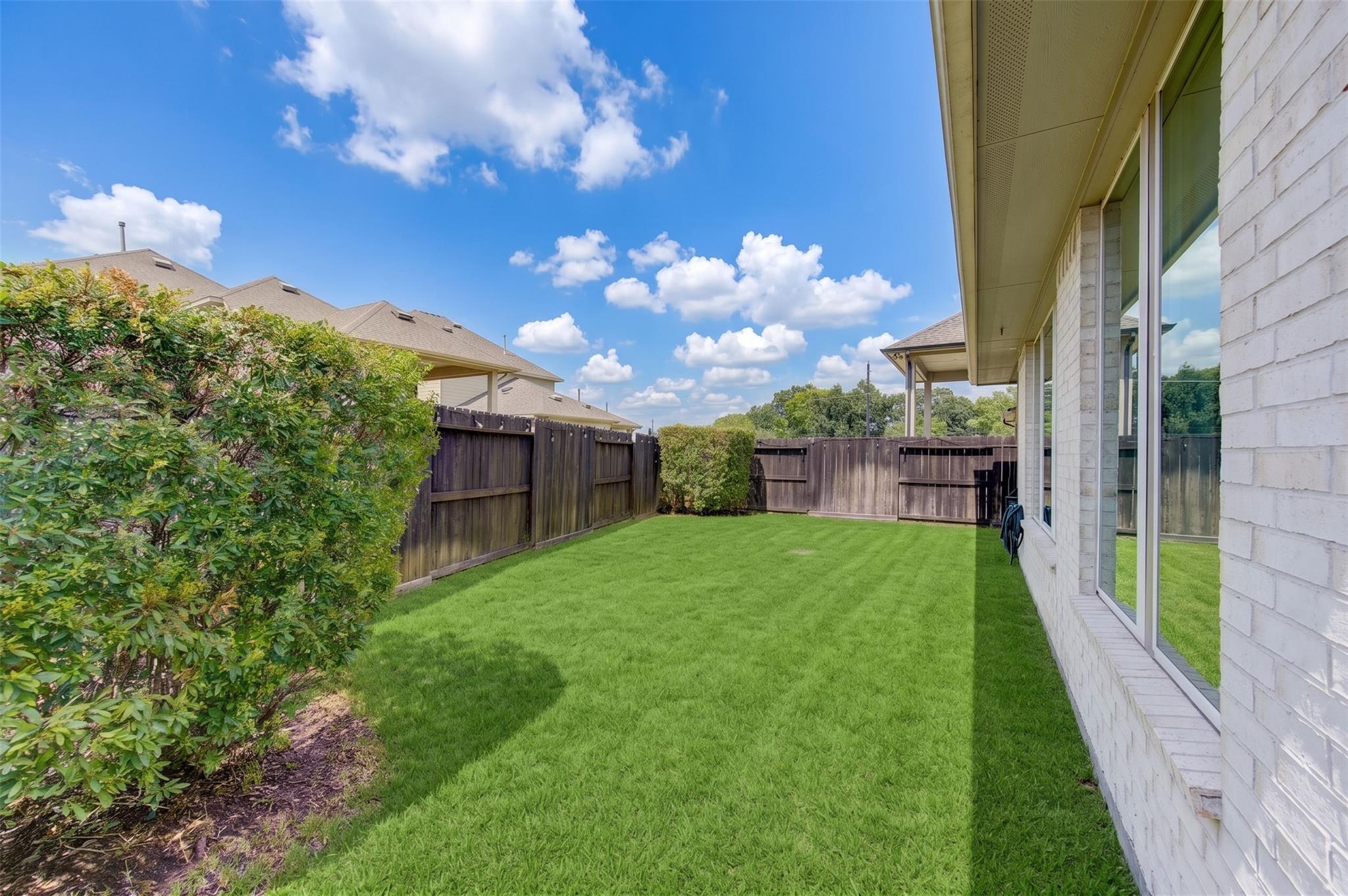 26306 Camden Canyon Avenue Property Photo 35