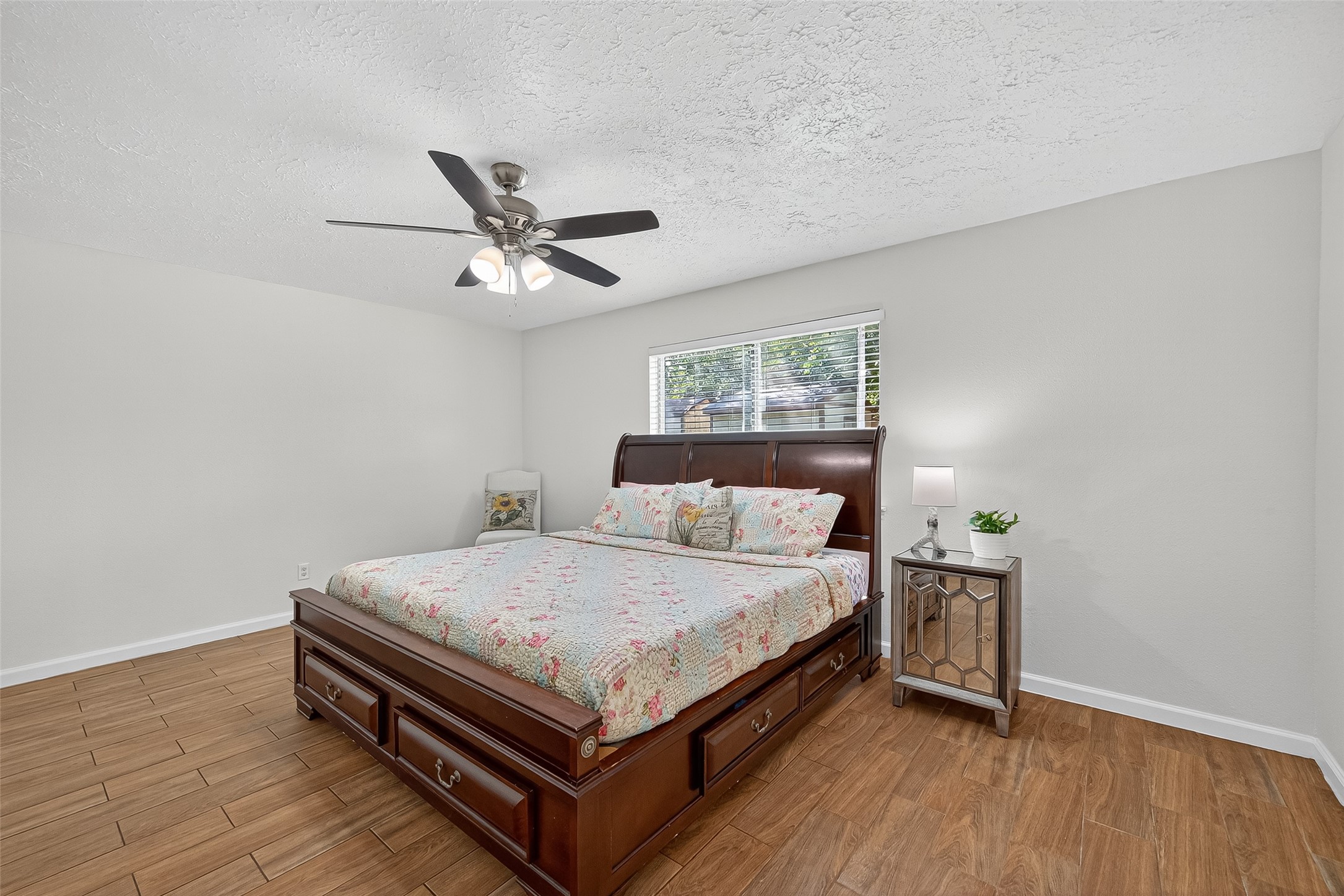 5323 Windsong Trail Property Photo 16