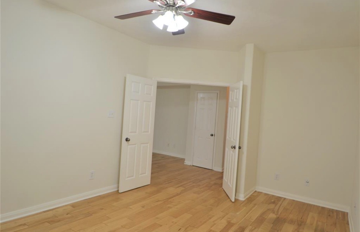 2110 Banfield Court Property Photo 11