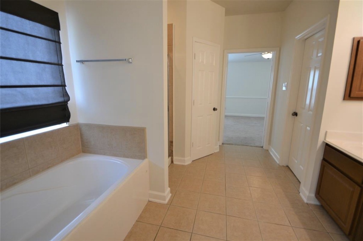 2110 Banfield Court Property Photo 33