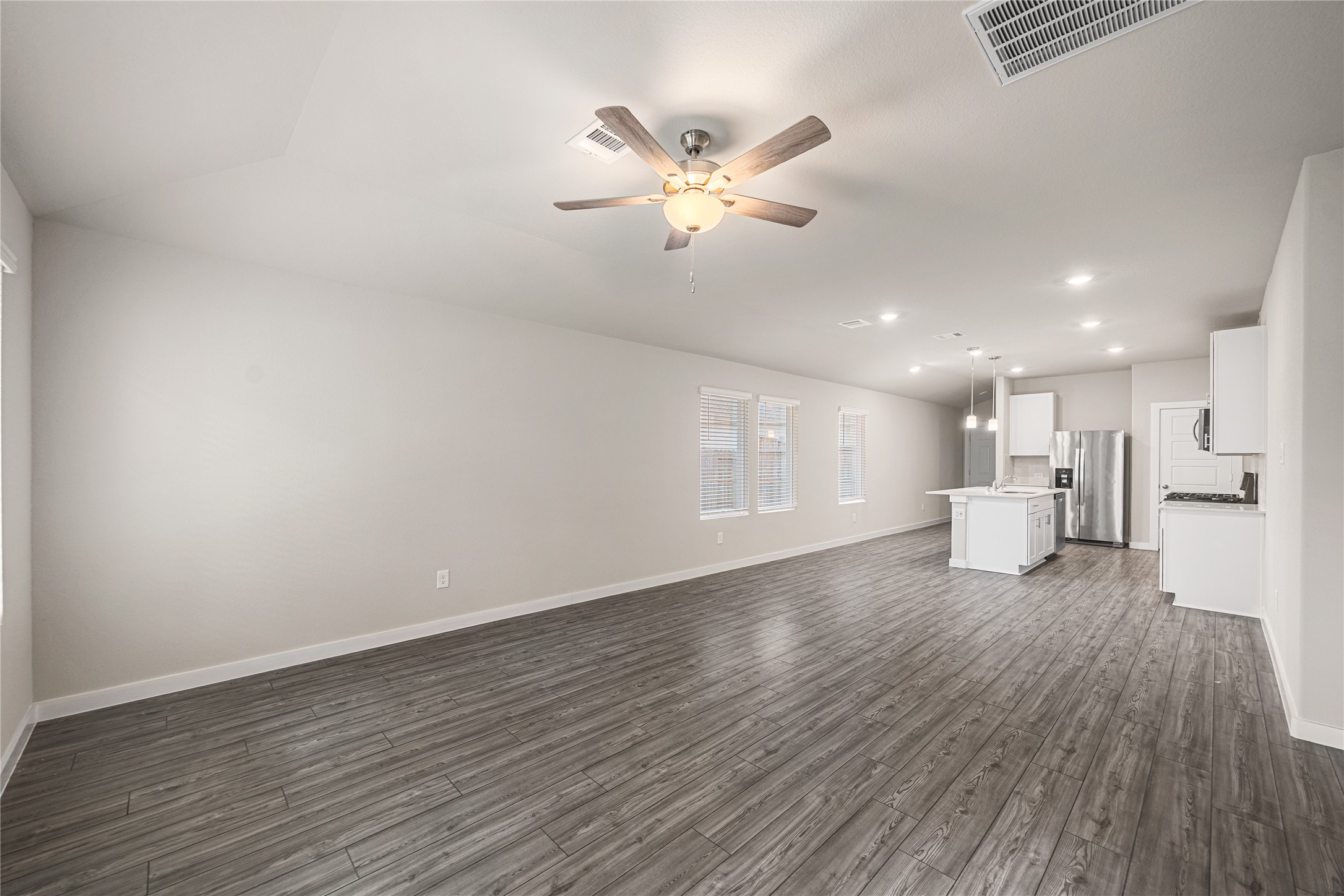 7002 Lauren Oak Drive Property Photo 12