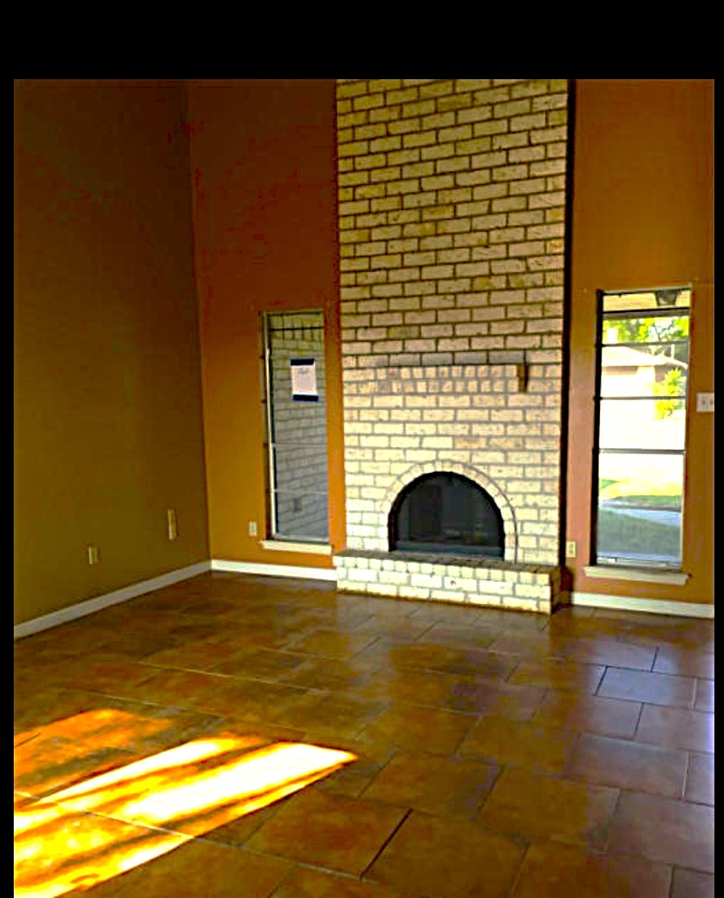 12001 Hearn Road Property Photo 4