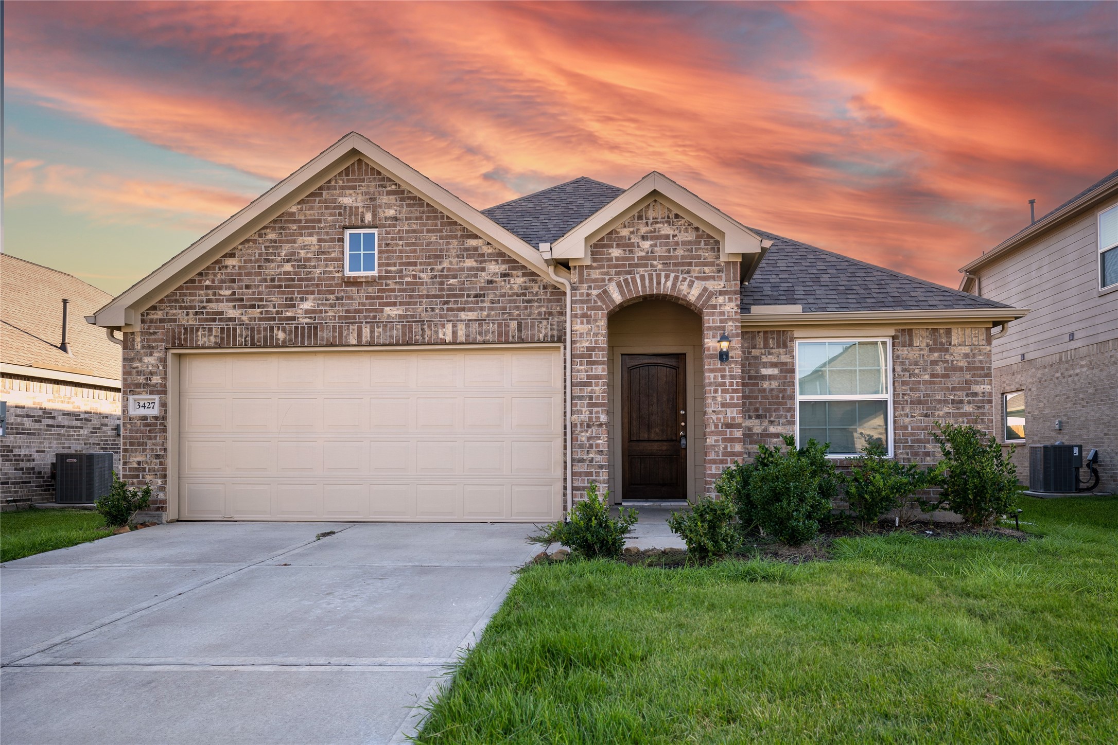 3427 Avary River Lane Property Photo 1