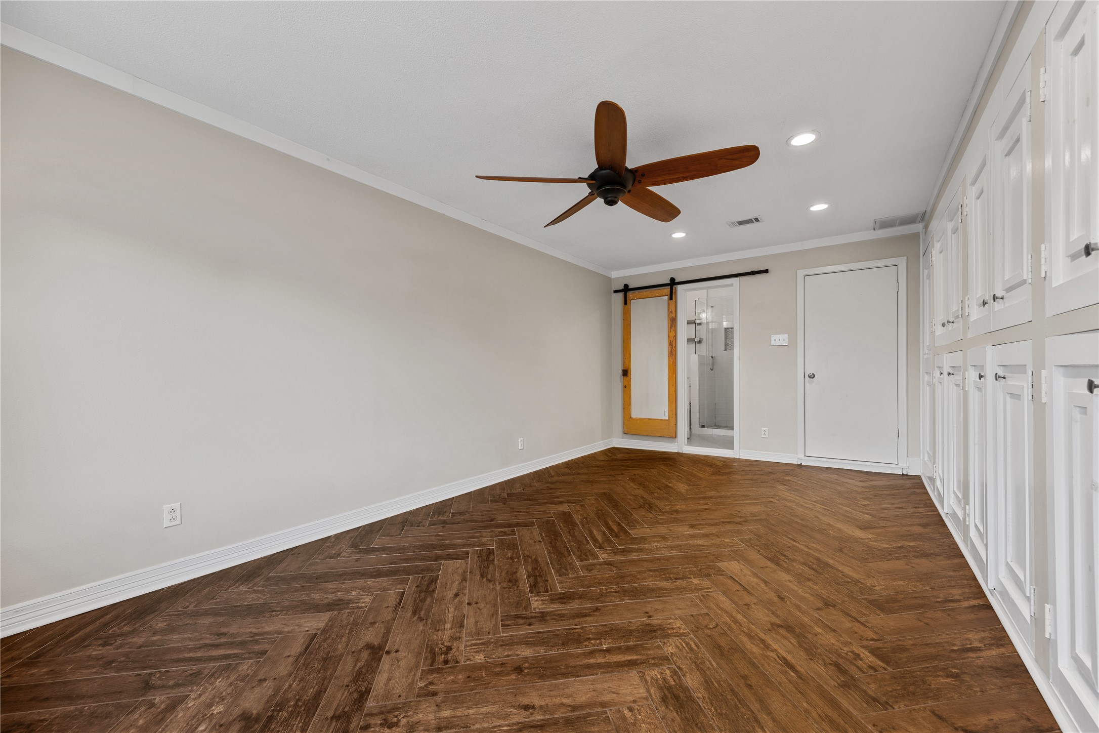 2210 Nina Lee Lane Property Photo 4