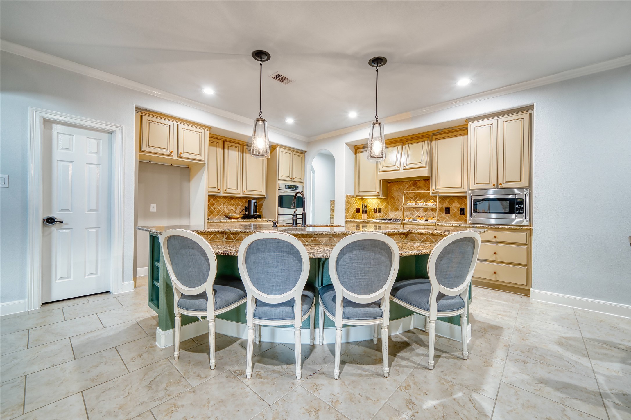 418 Somerset Drive Property Photo 12