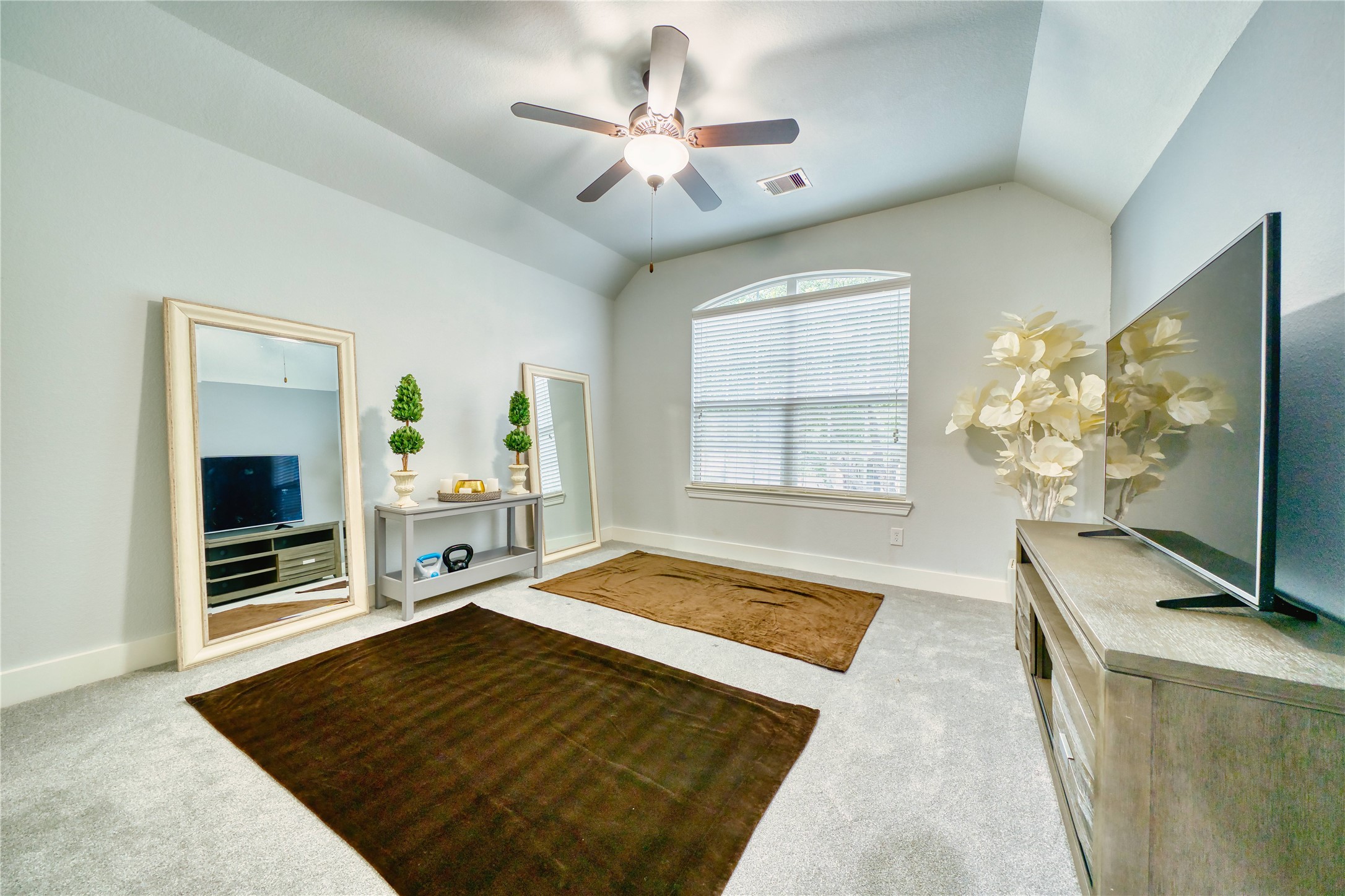 418 Somerset Drive Property Photo 32