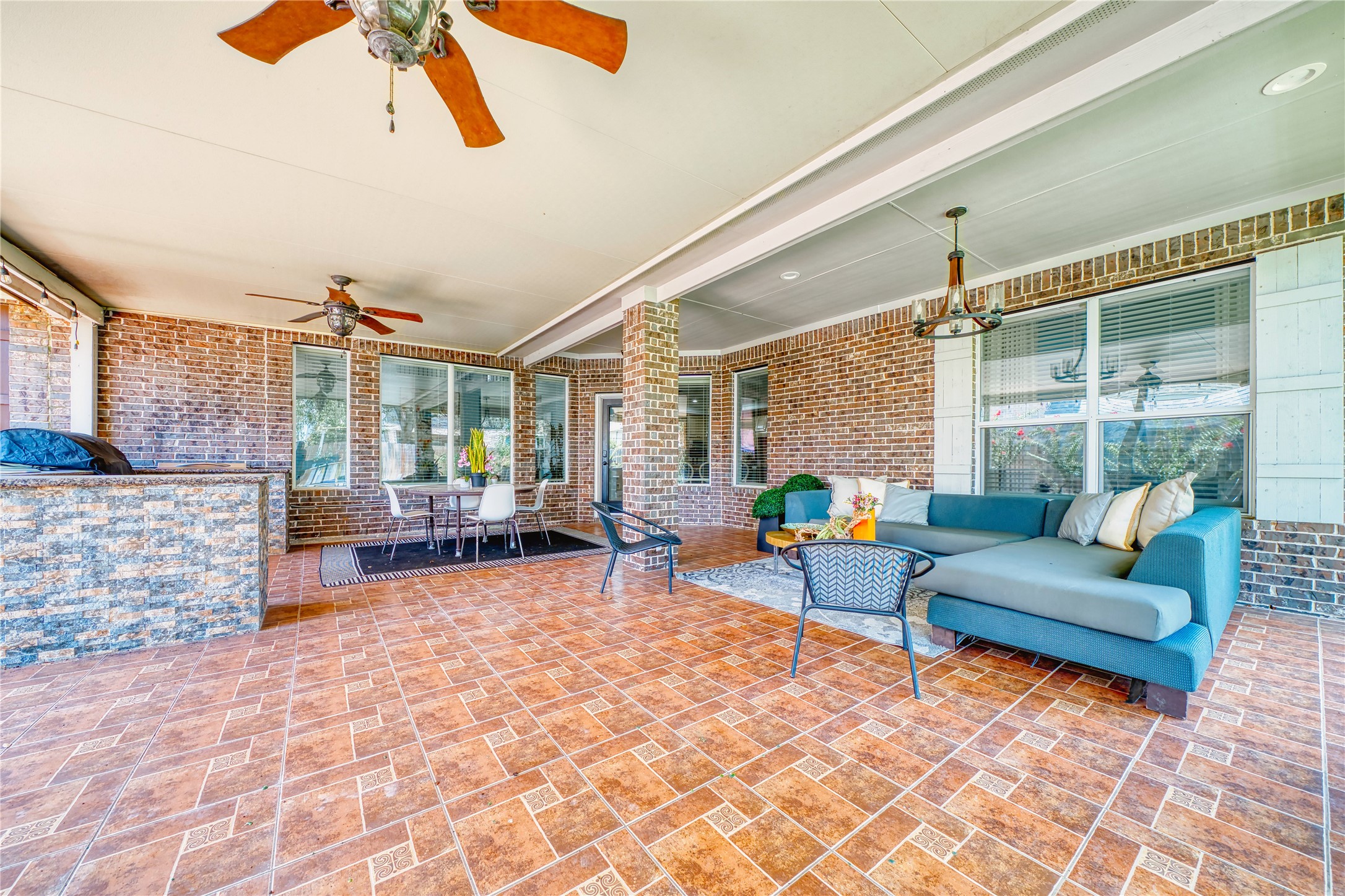 418 Somerset Drive Property Photo 38