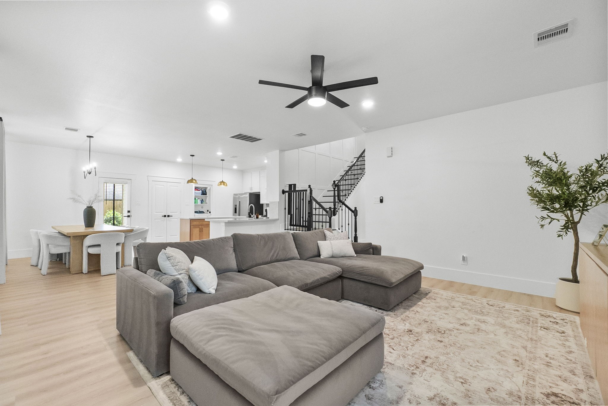 12164 Maverick Drive Property Photo 14
