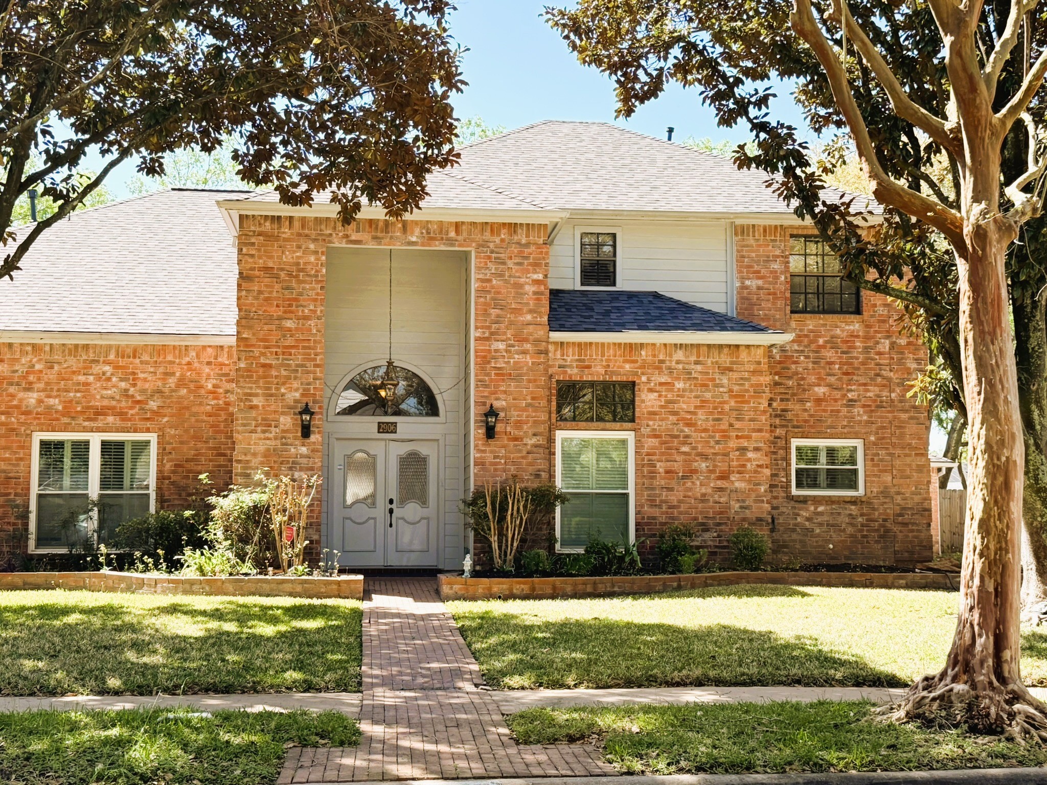 2906 Deer Creek Drive Property Photo