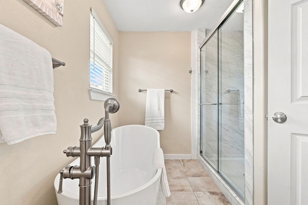 2300 Mary Lane Property Photo 30