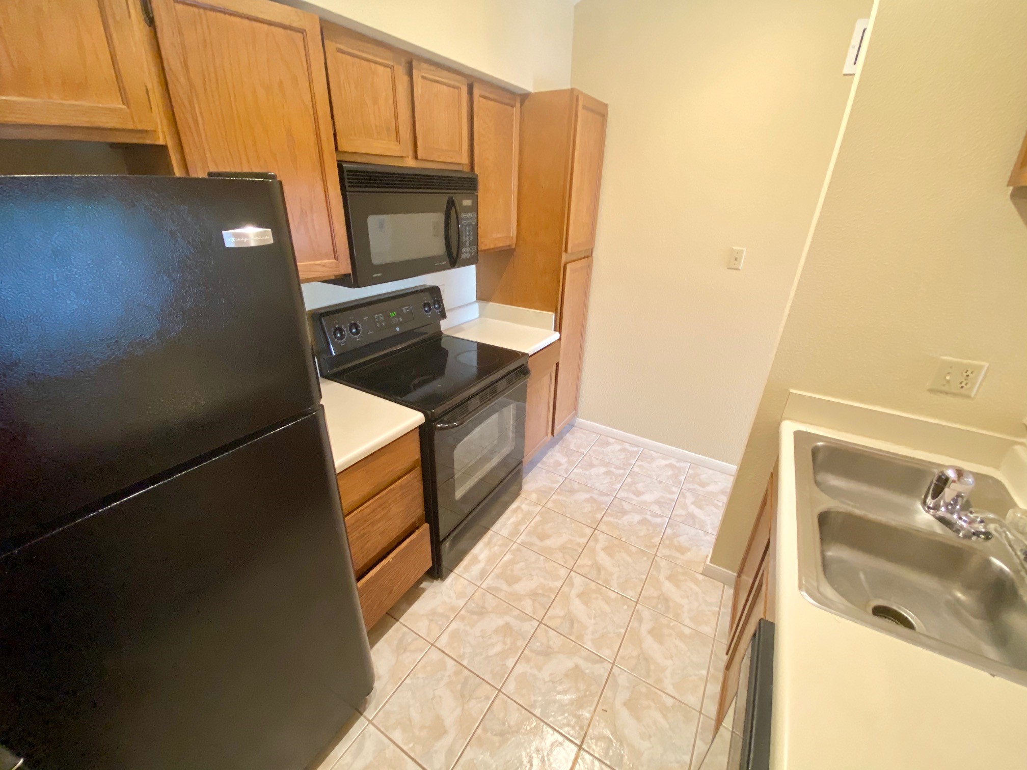 8055 Cambridge Street 14 Property Photo 12
