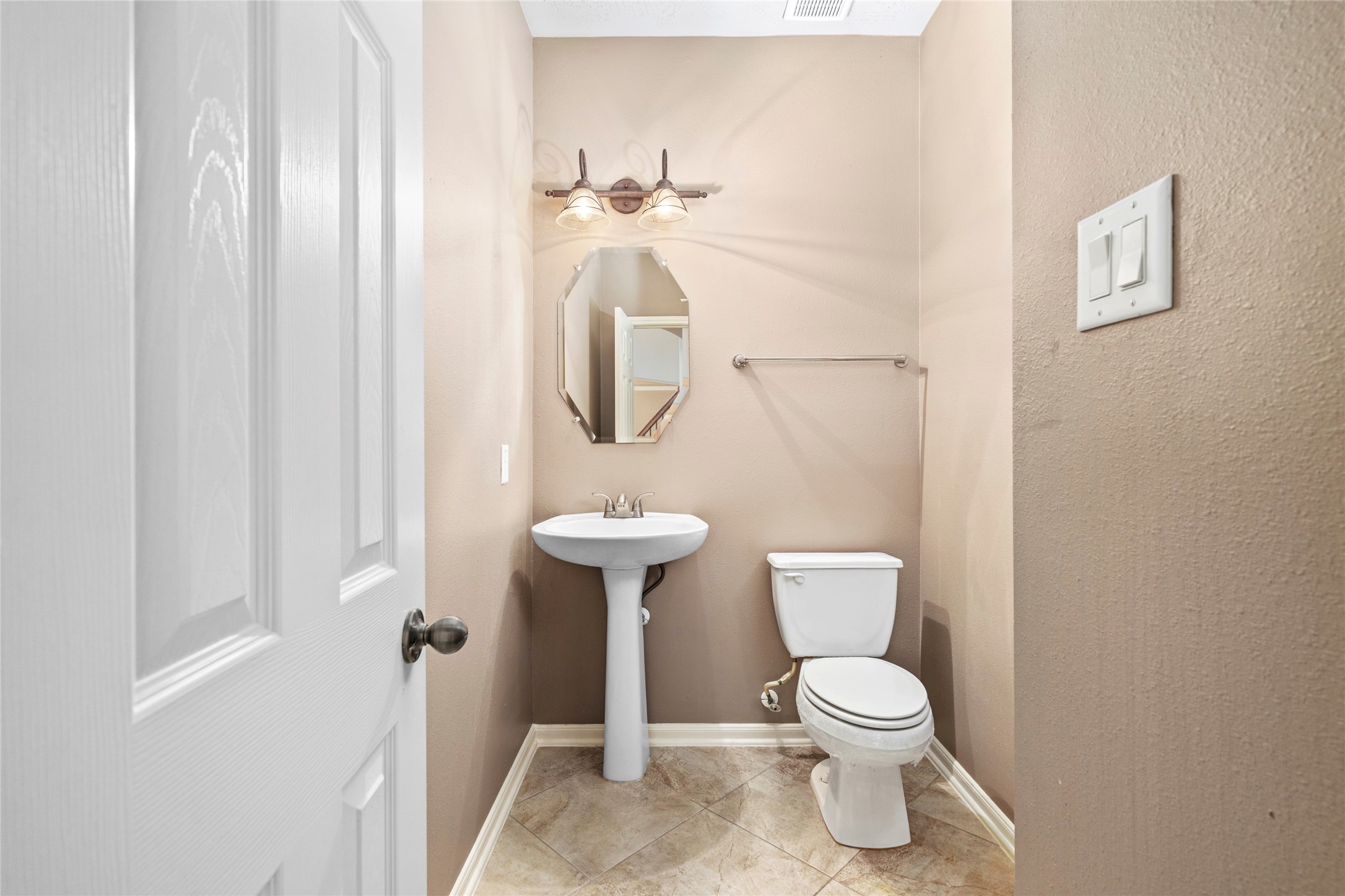 5307 Amber Sky Lane Property Photo 28