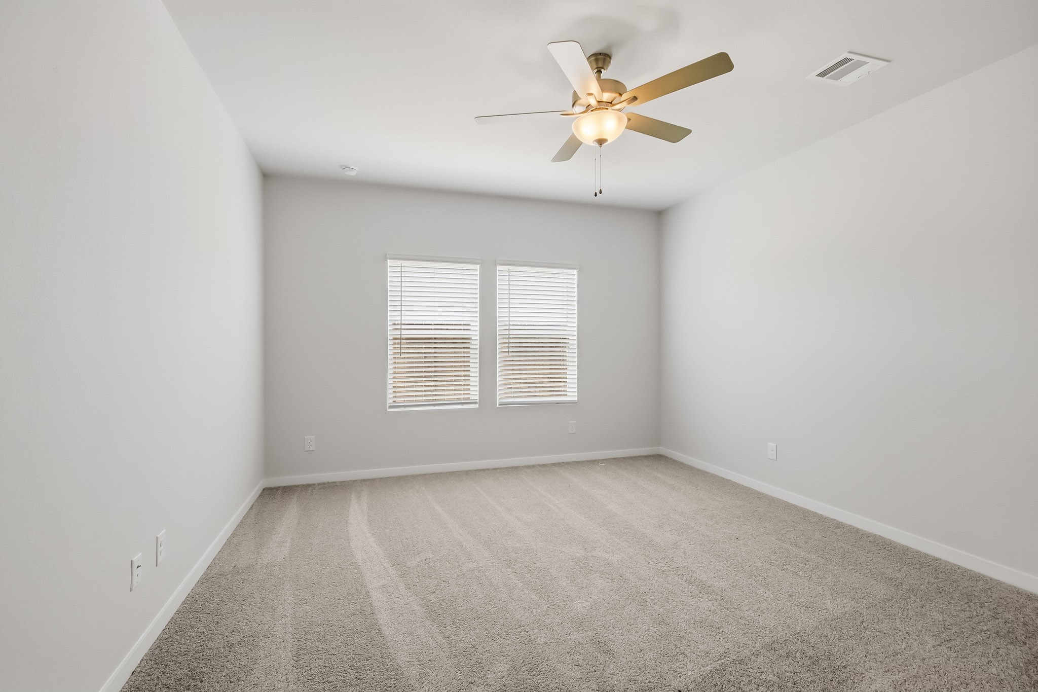 1885 Redwood Lane Property Photo 9