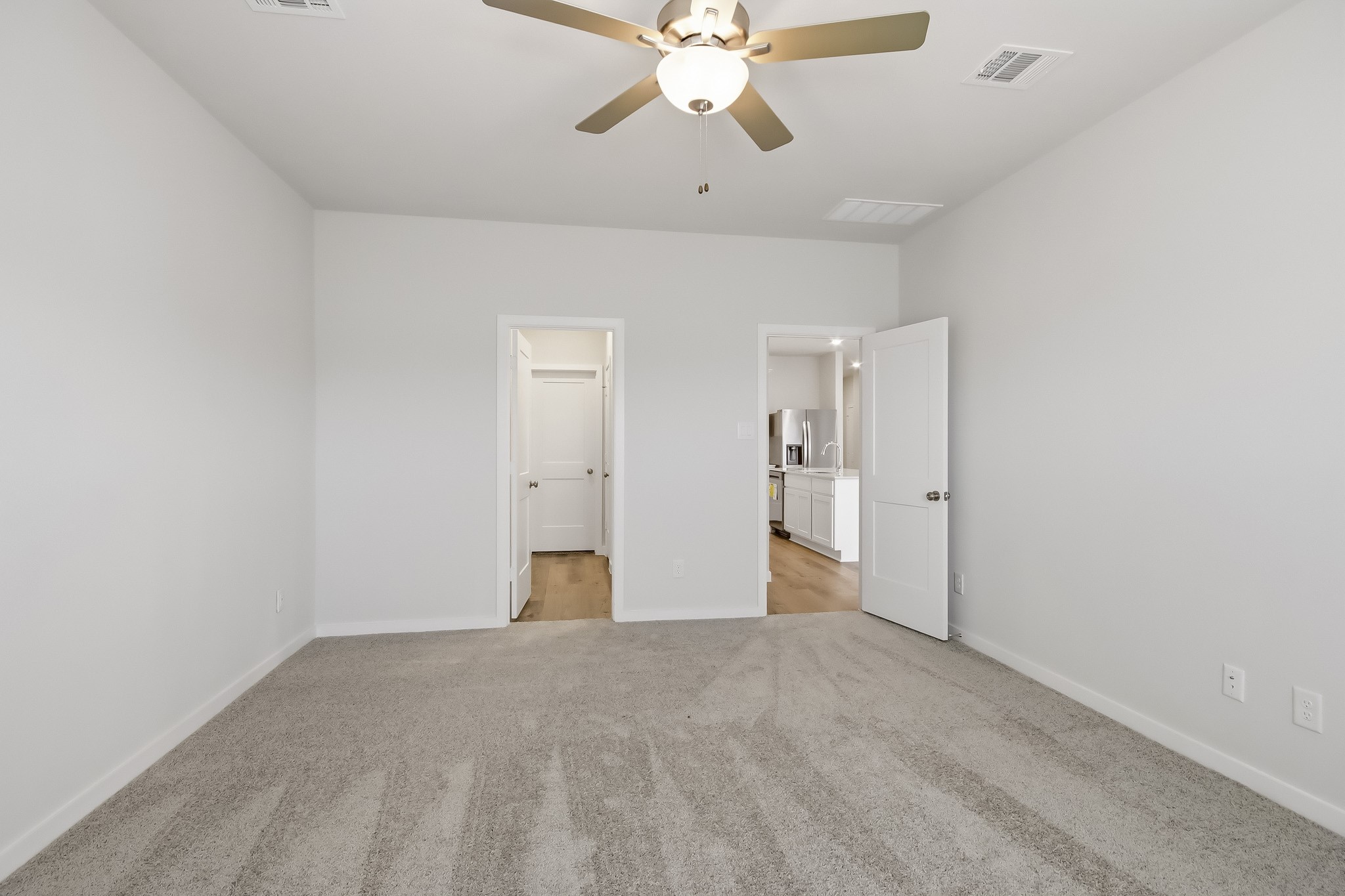 1885 Redwood Lane Property Photo 10