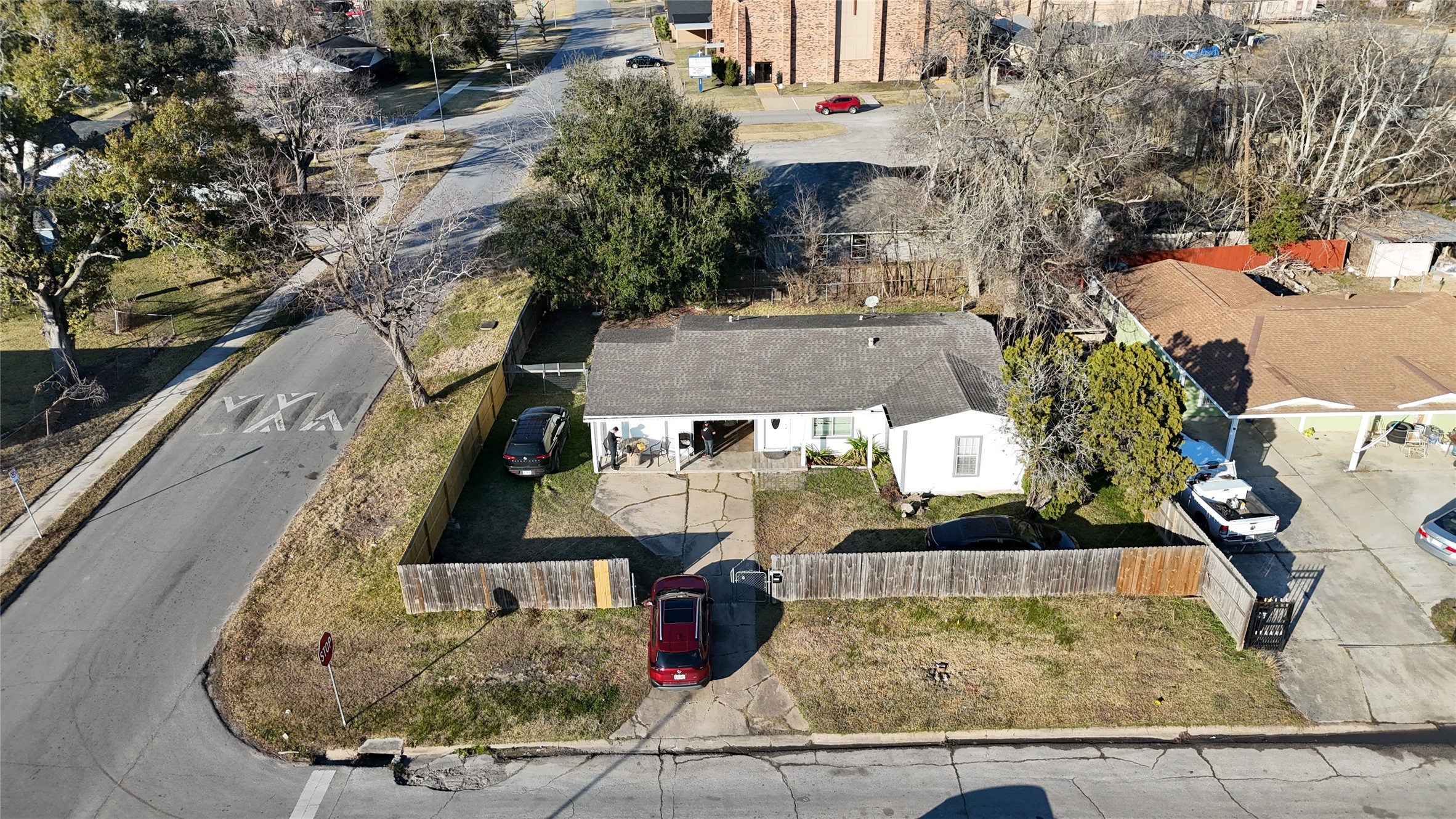 5103 Willow Glen Drive Property Photo 1