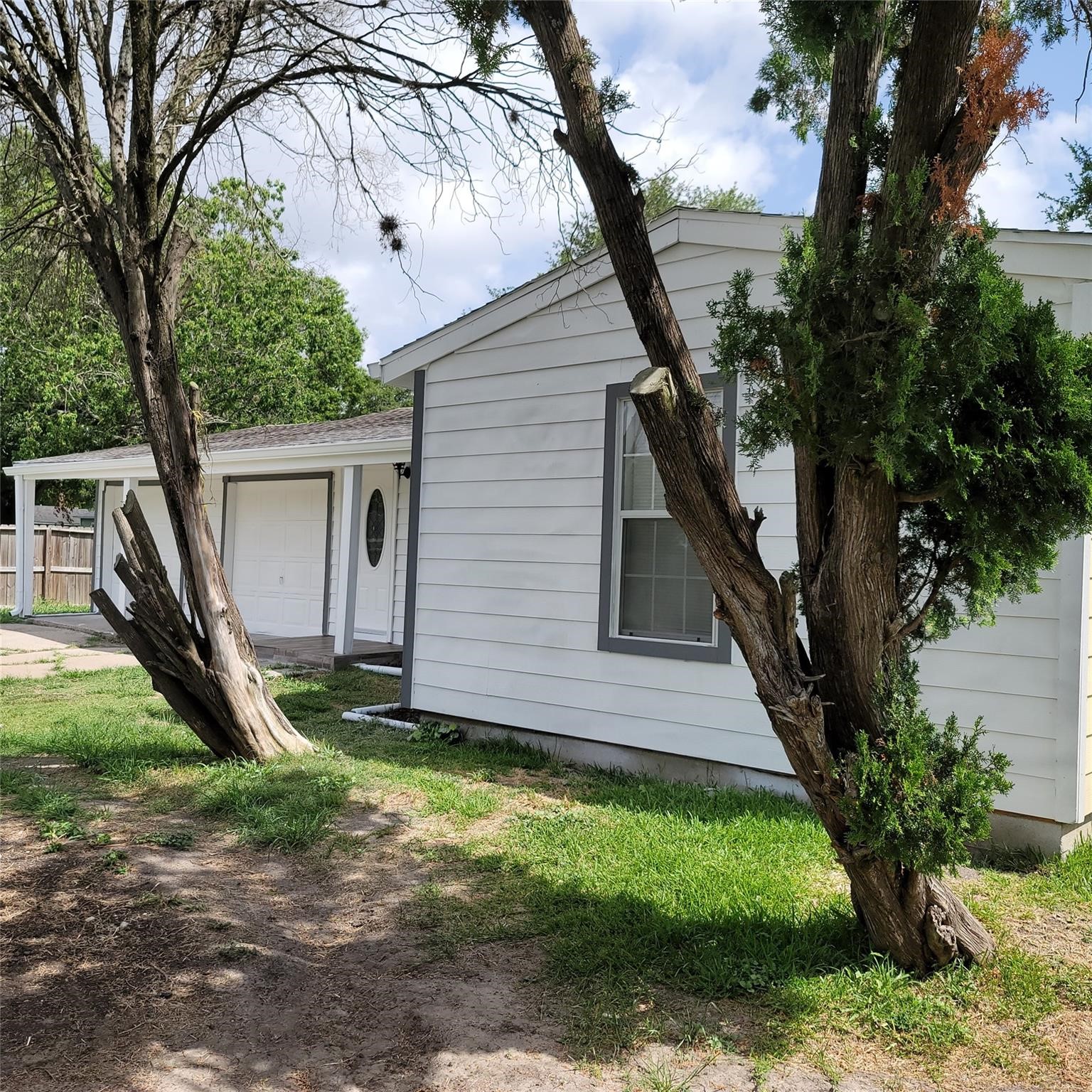 5103 Willow Glen Drive Property Photo 5