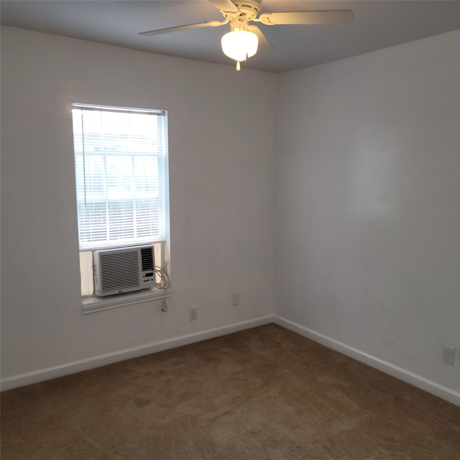 5103 Willow Glen Drive Property Photo 18