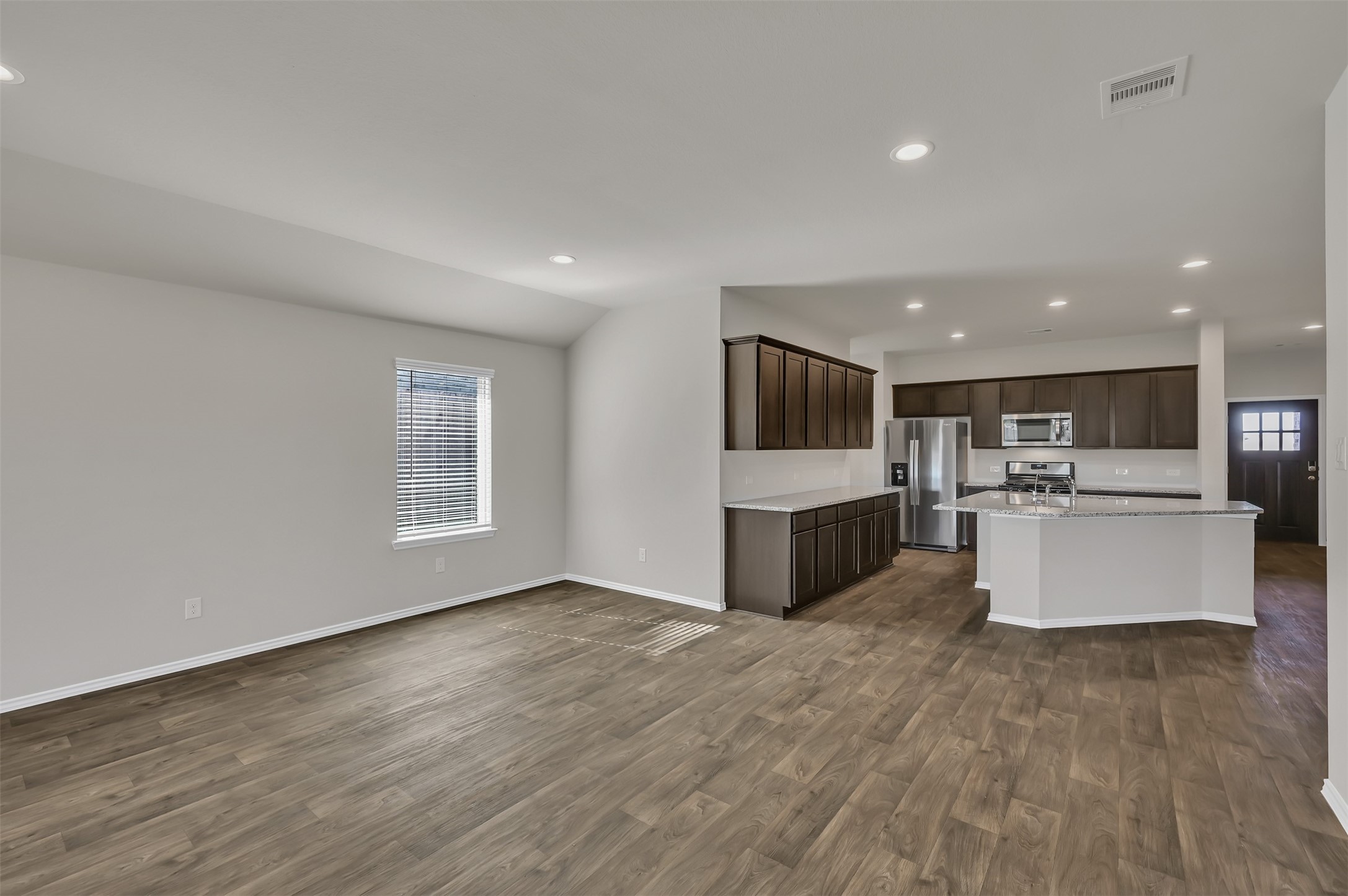 6212 Hendricks Harbor Drive Property Photo 10