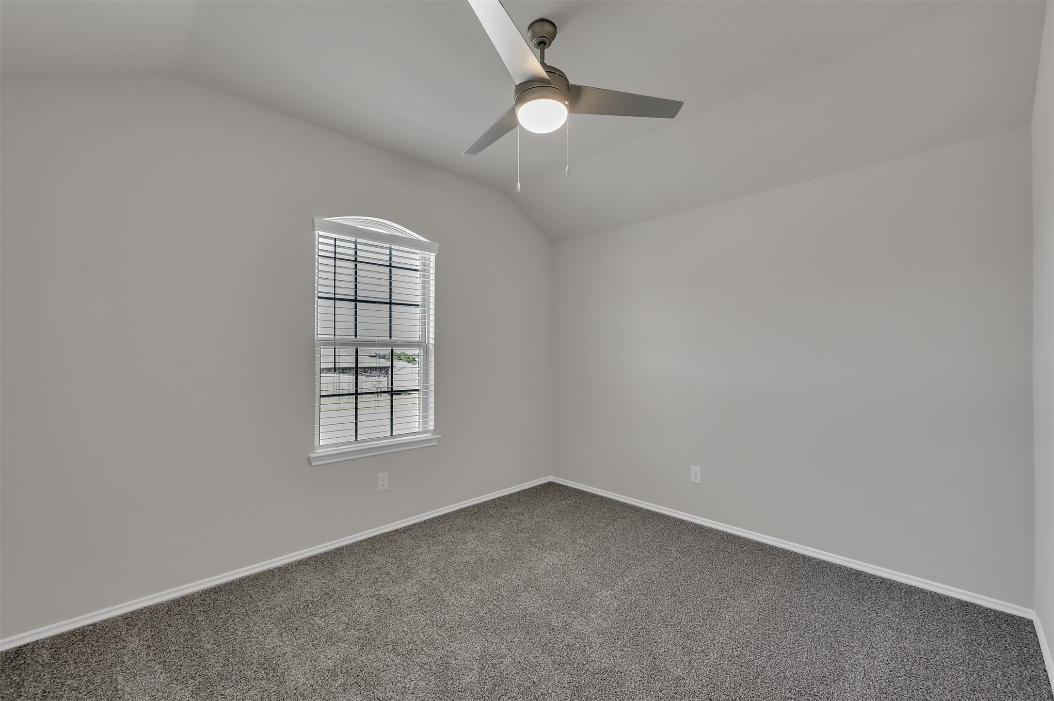 6212 Hendricks Harbor Drive Property Photo 25