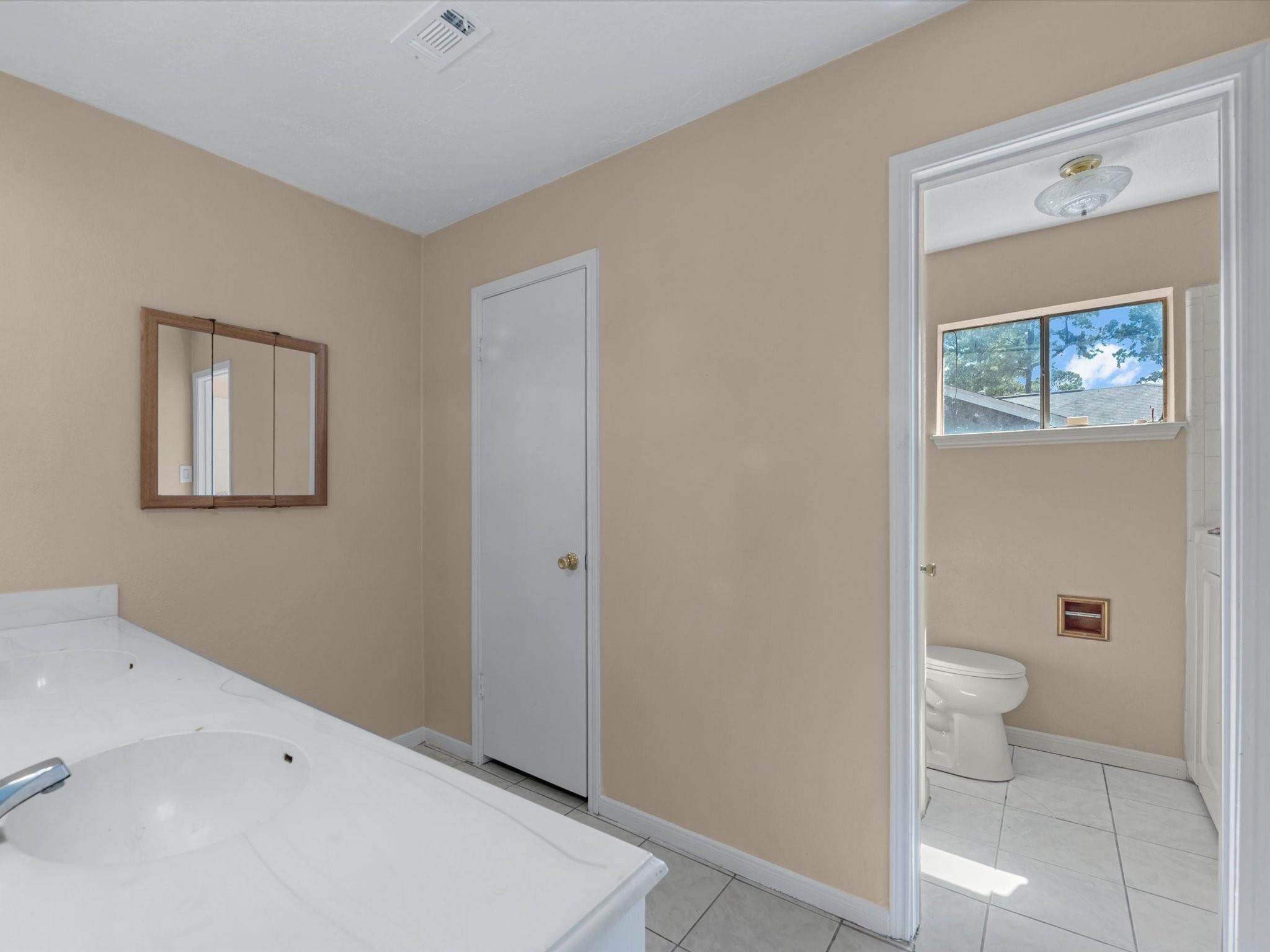23107 Canyon Lake Drive Property Photo 16