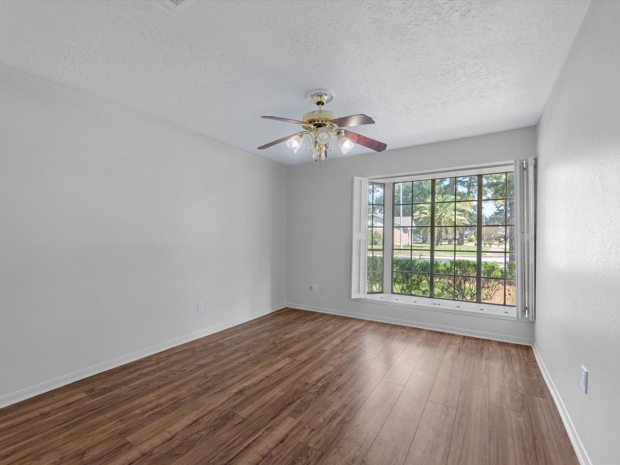 23107 Canyon Lake Drive Property Photo 19