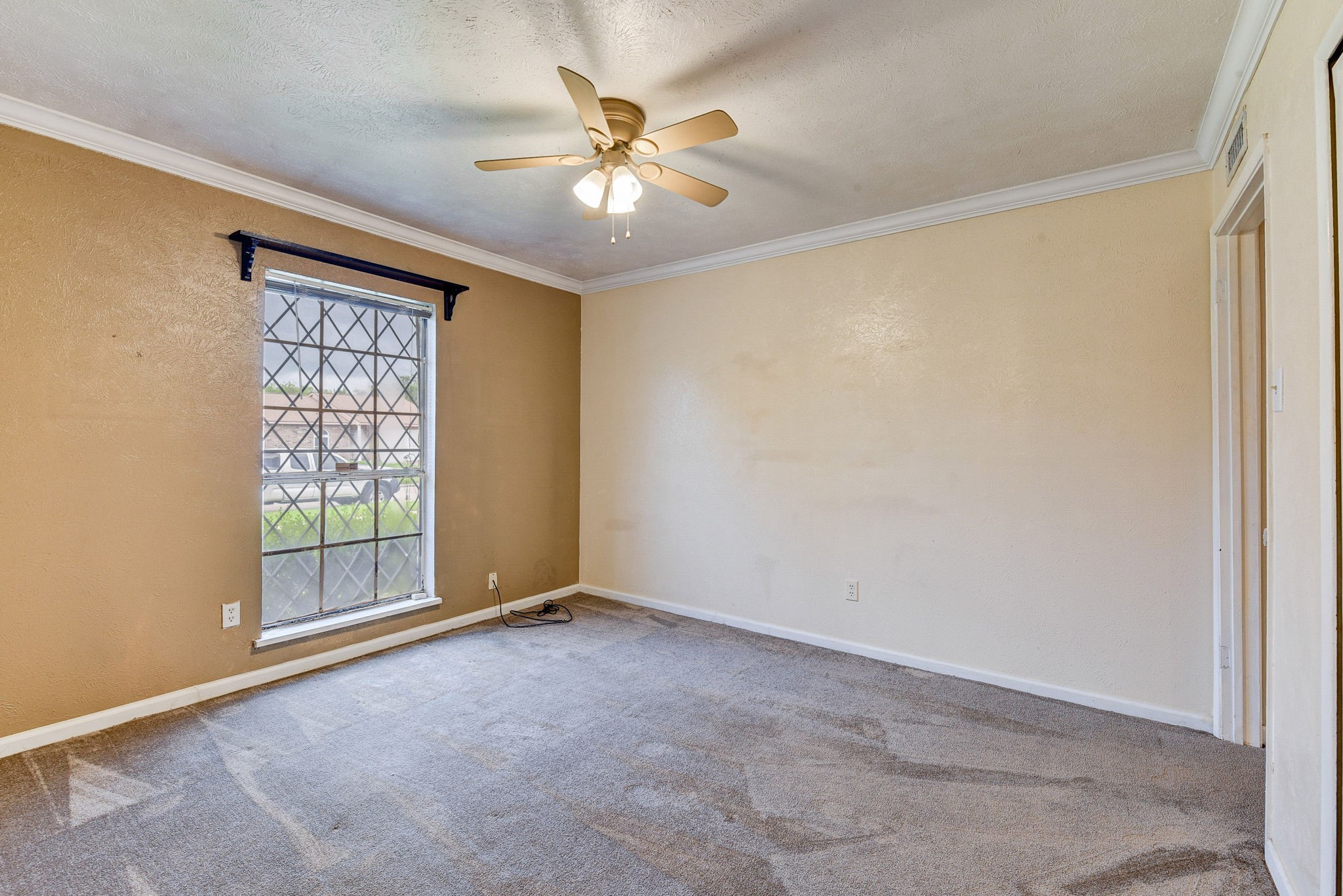 4919 Prairie Ridge Road Property Photo 8