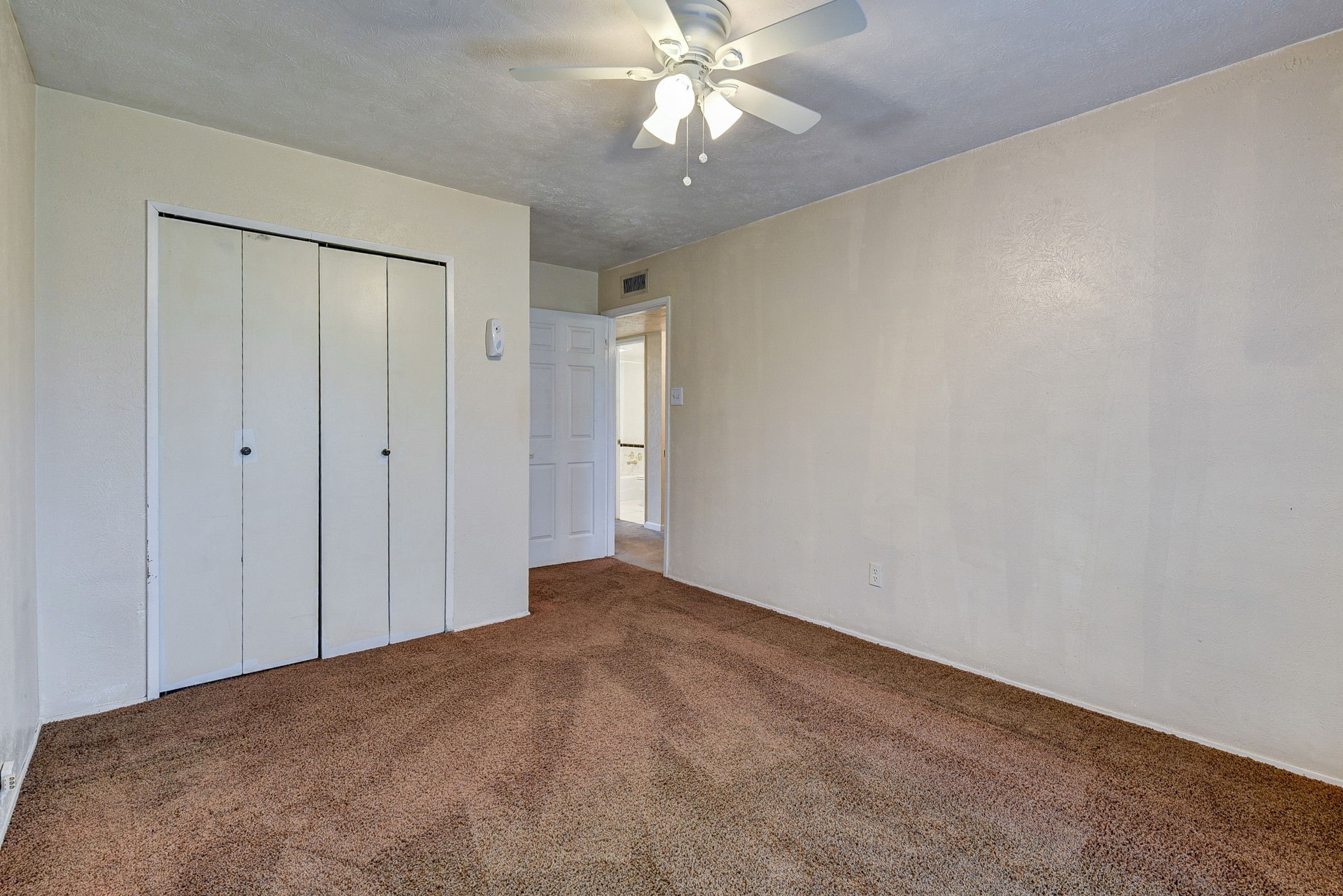 4919 Prairie Ridge Road Property Photo 12
